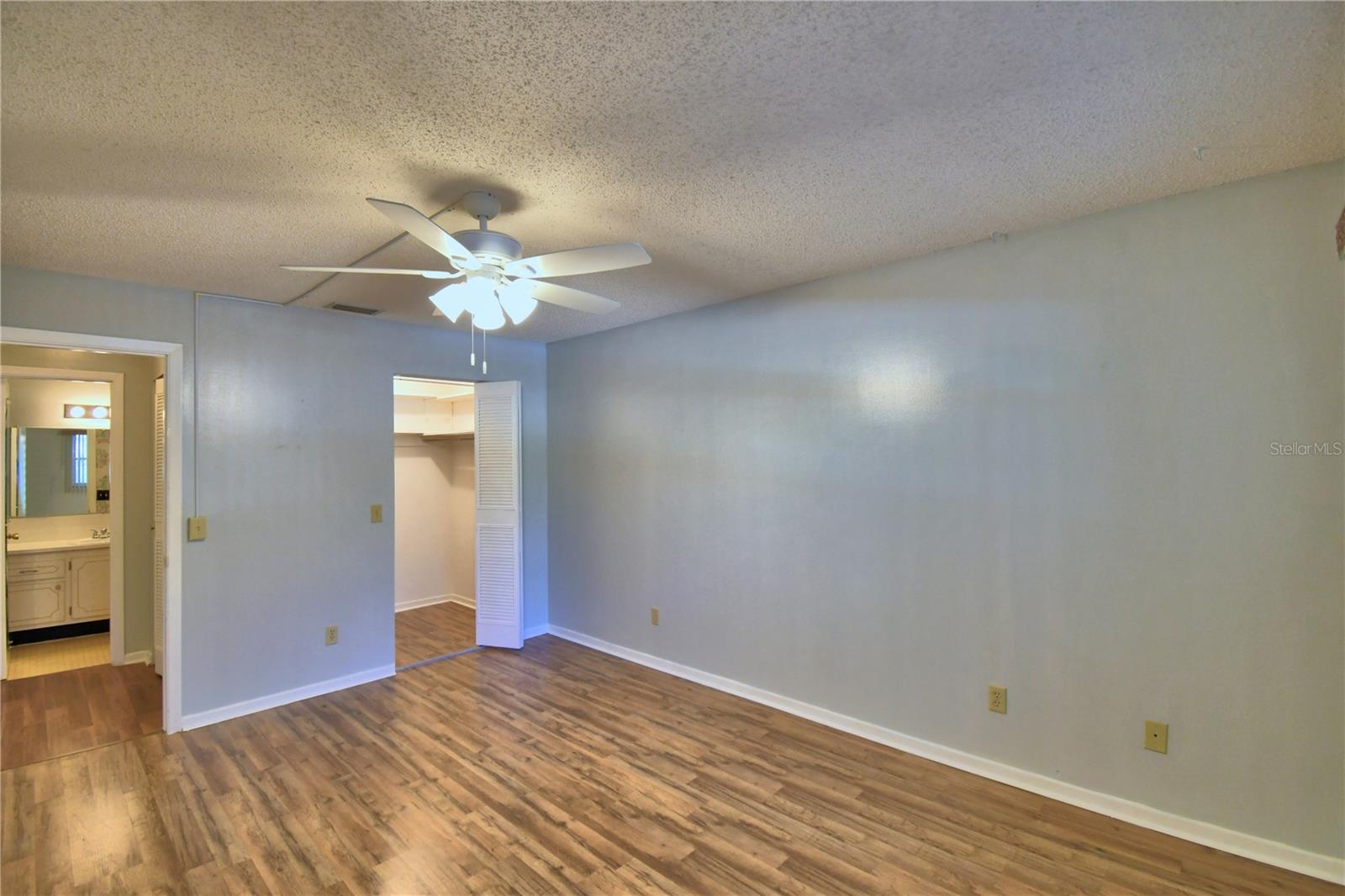 ORCHID SPGS VILL 200 CONDO - Residential