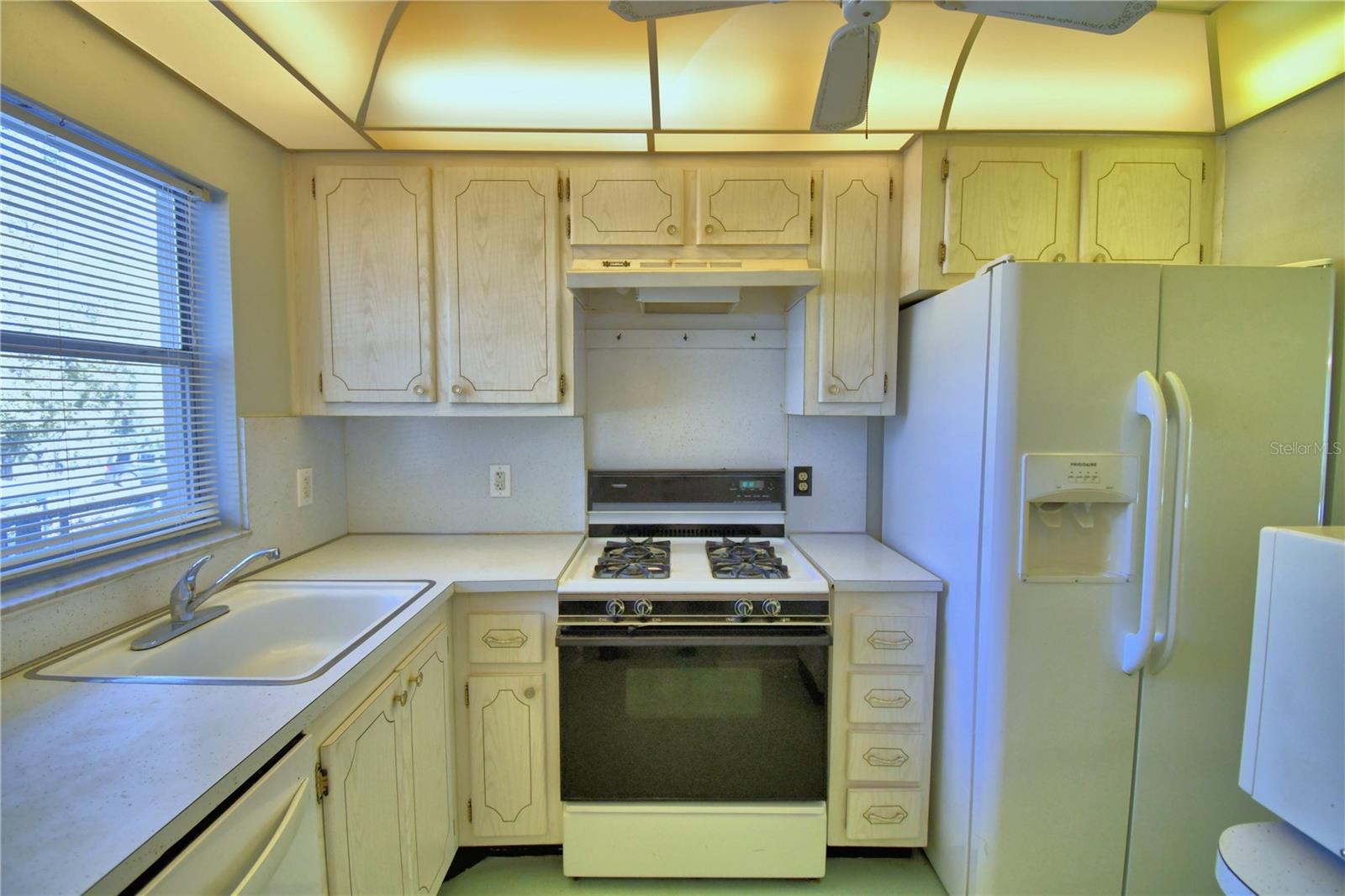 ORCHID SPGS VILL 200 CONDO - Residential