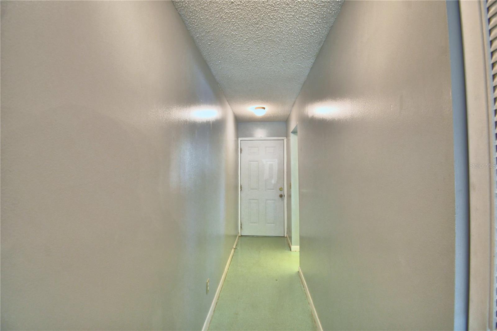 200 EL CAMINO DRIVE 203