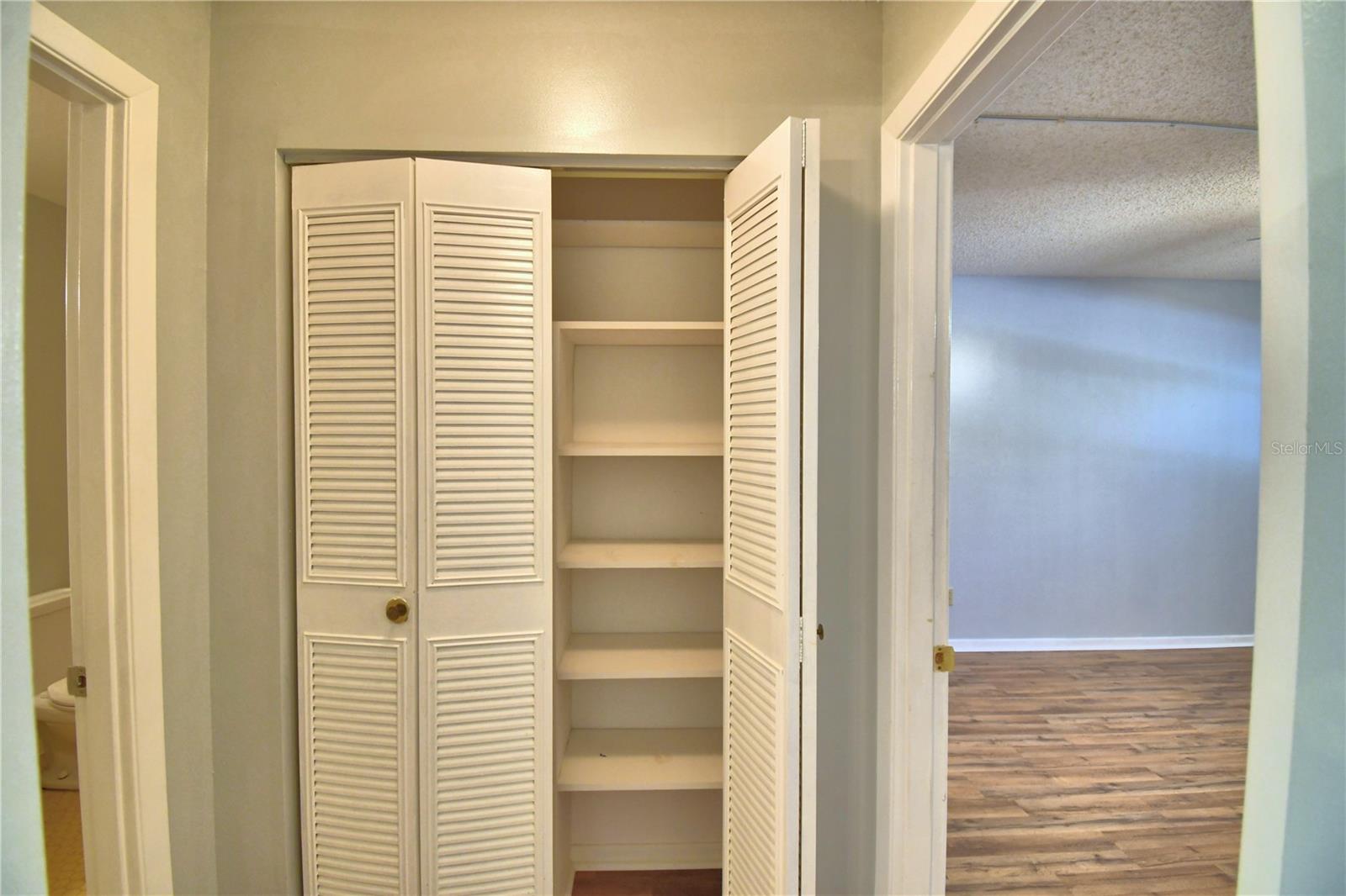 ORCHID SPGS VILL 200 CONDO - Residential