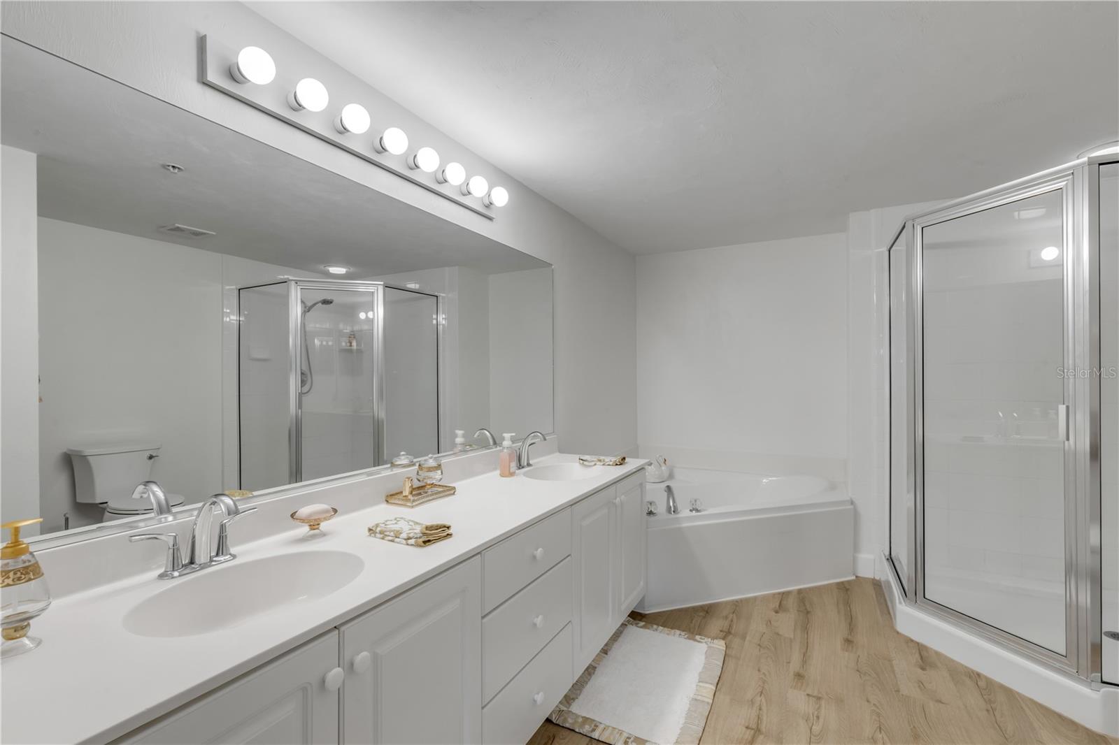 BOUCHELLE ISLAND CONDO - Residential