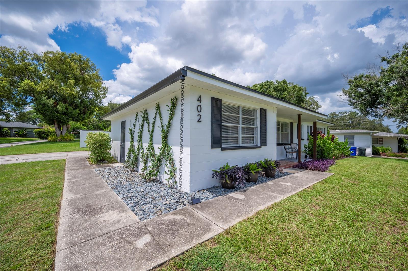 402 FLAMINGO DRIVE