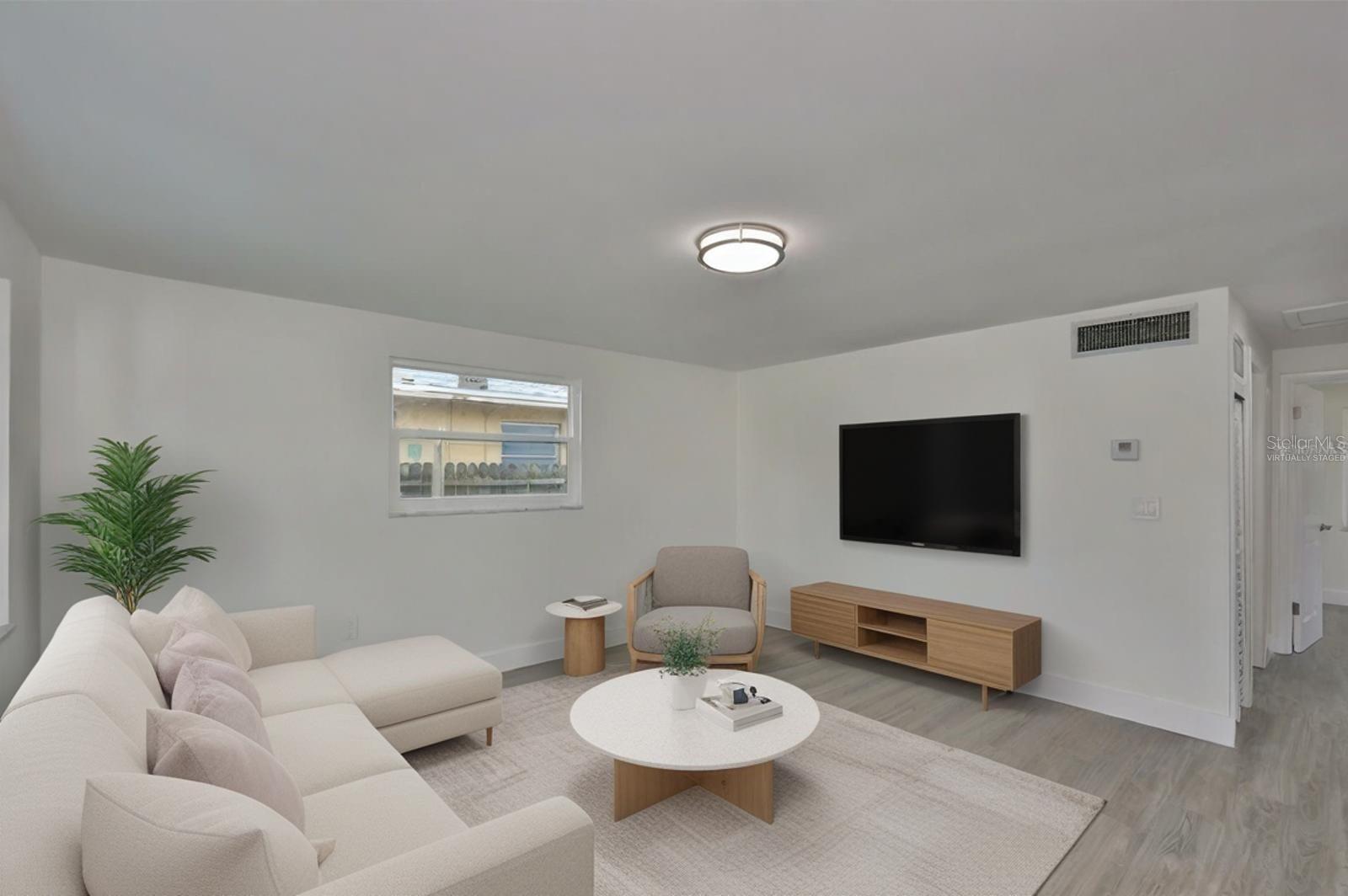 SHADOW LAWN - Residential