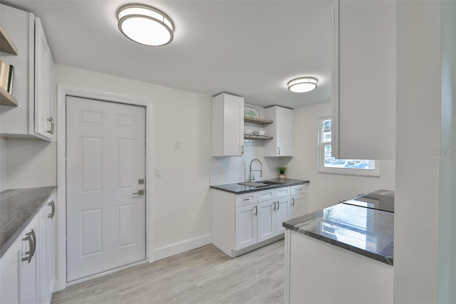 SHADOW LAWN - Residential