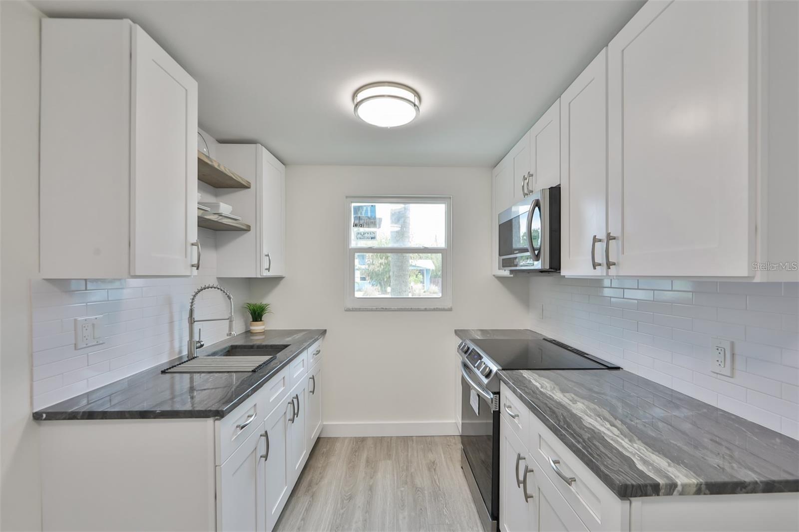 SHADOW LAWN - Residential