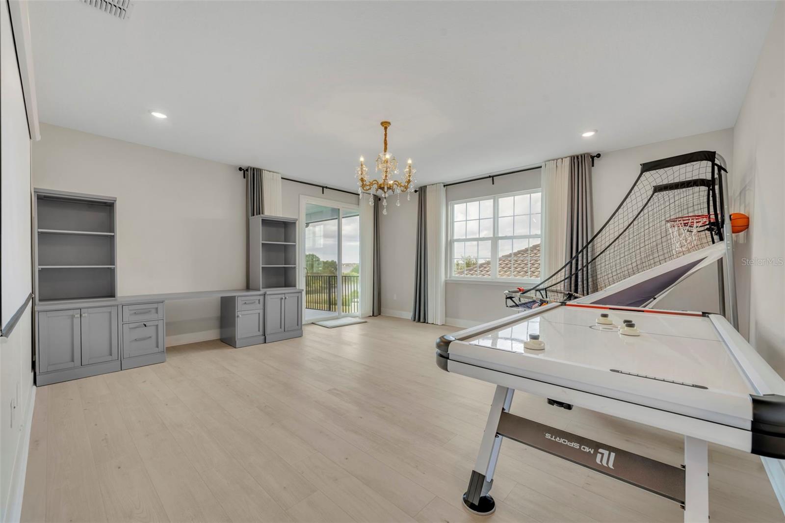 SAND LAKE SOUND - Residential