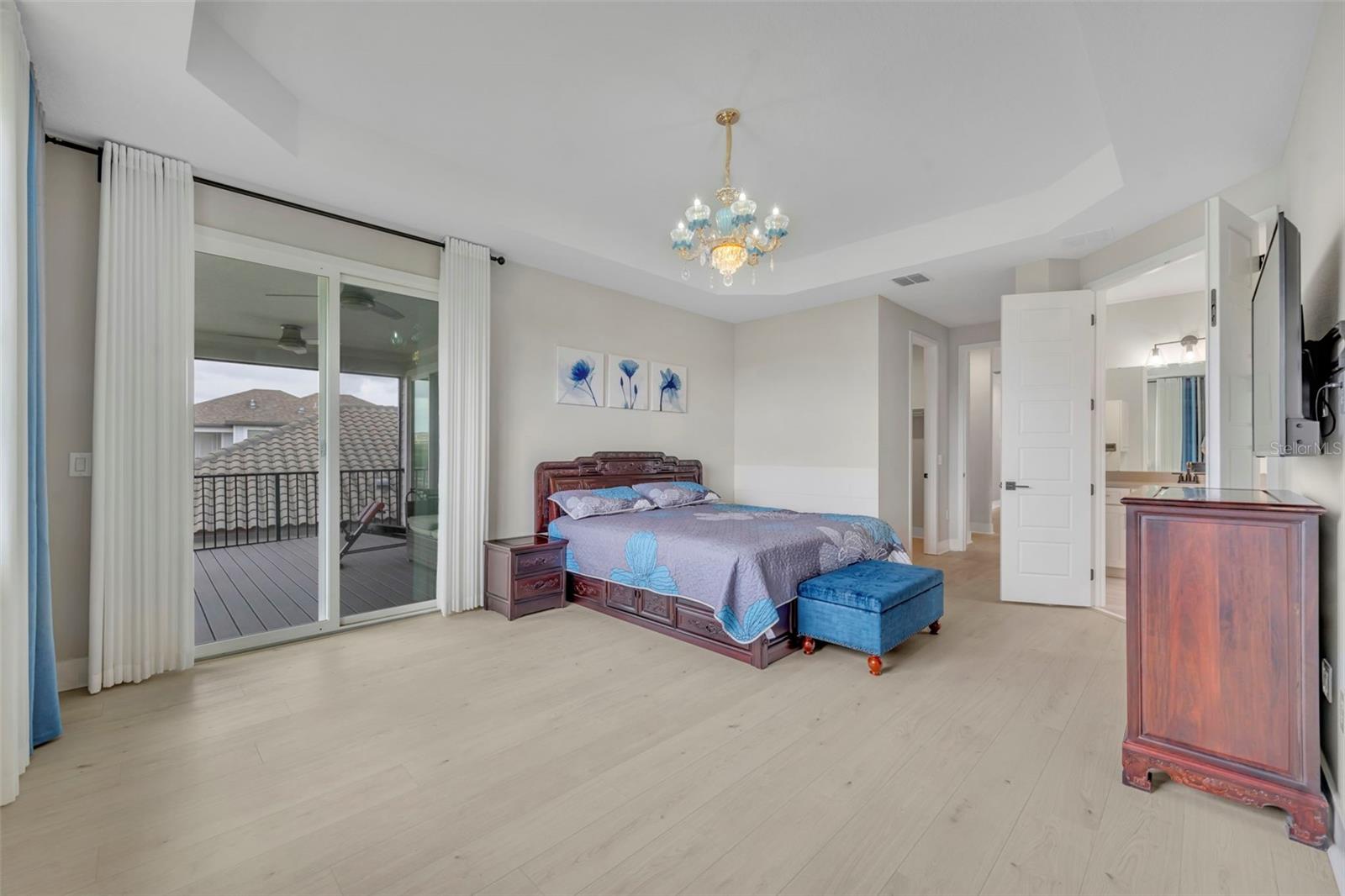 SAND LAKE SOUND - Residential