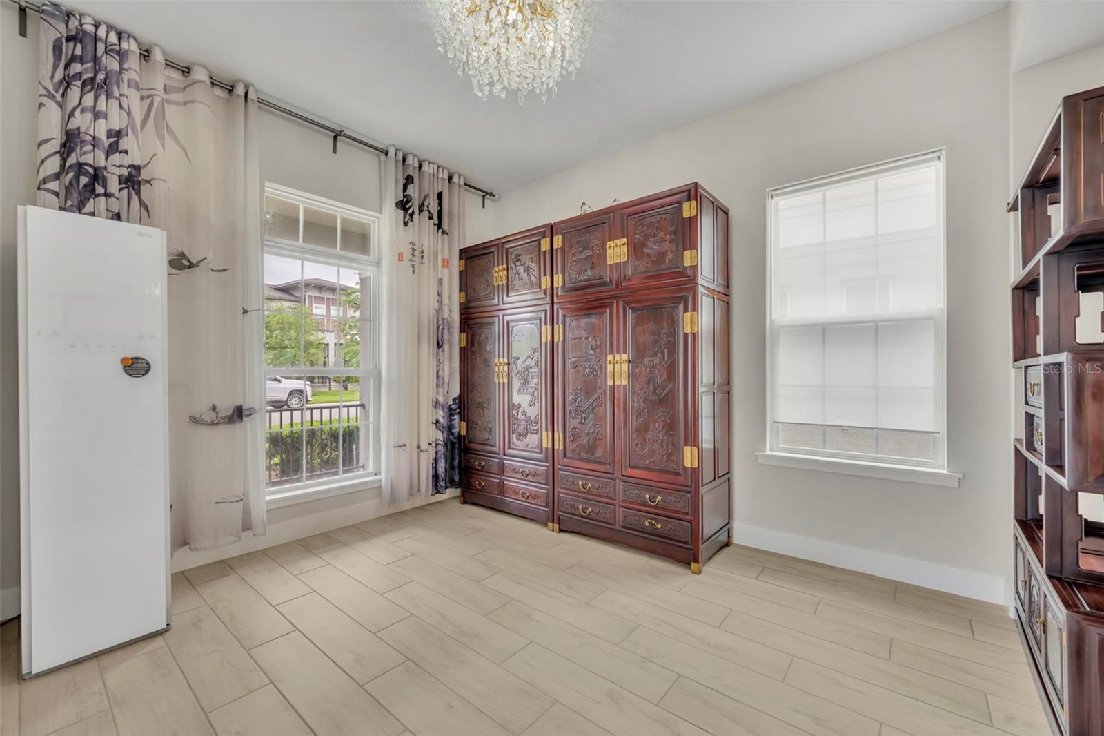 SAND LAKE SOUND - Residential