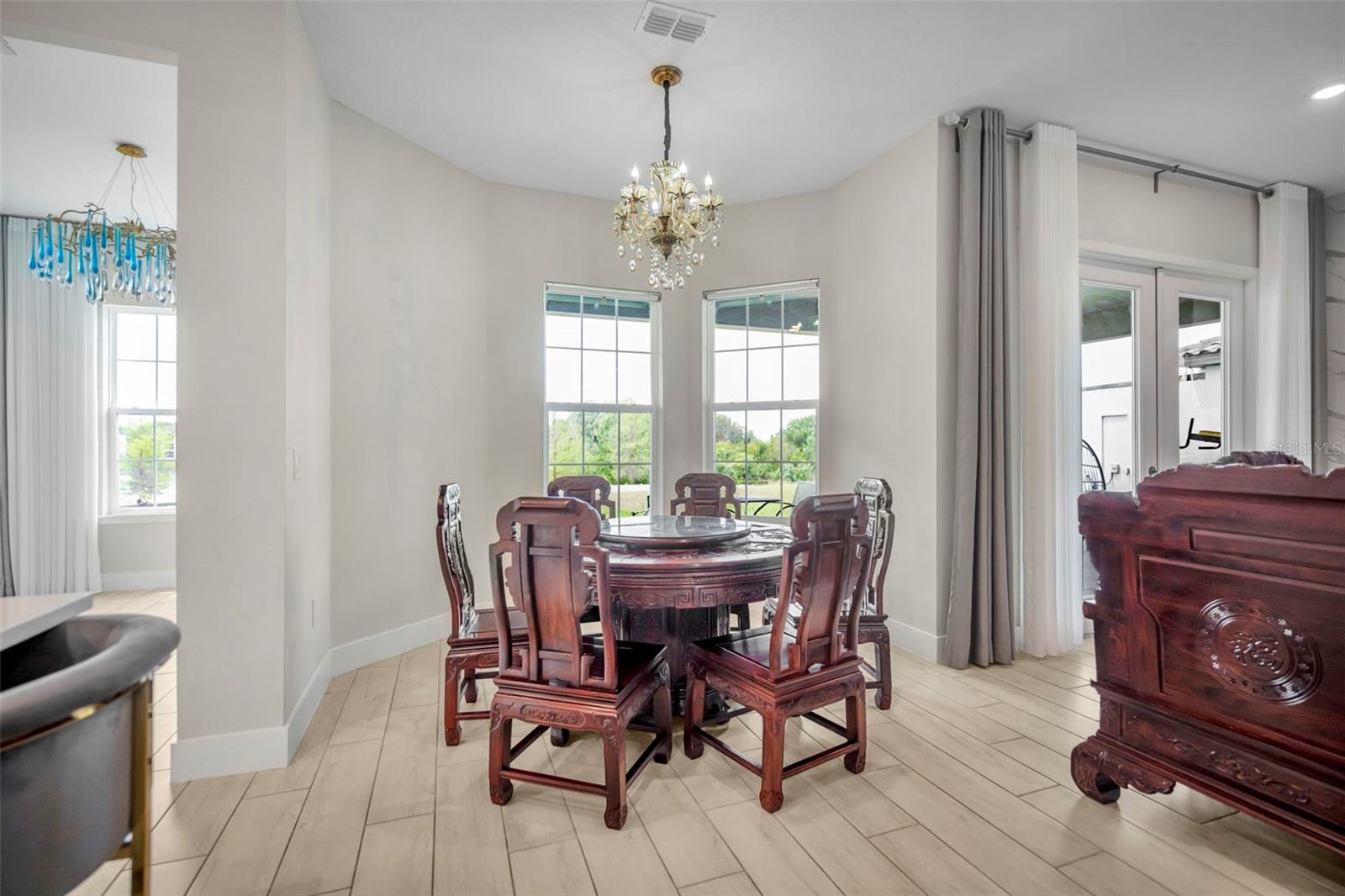 SAND LAKE SOUND - Residential