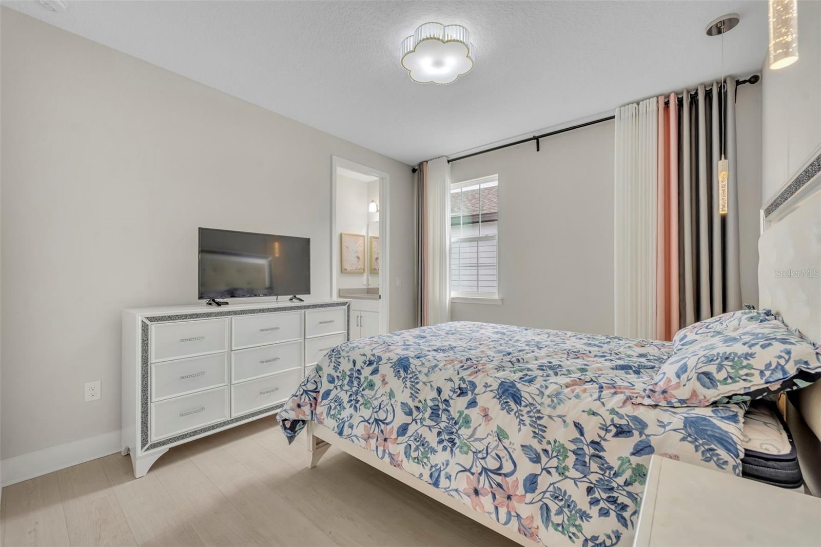 SAND LAKE SOUND - Residential