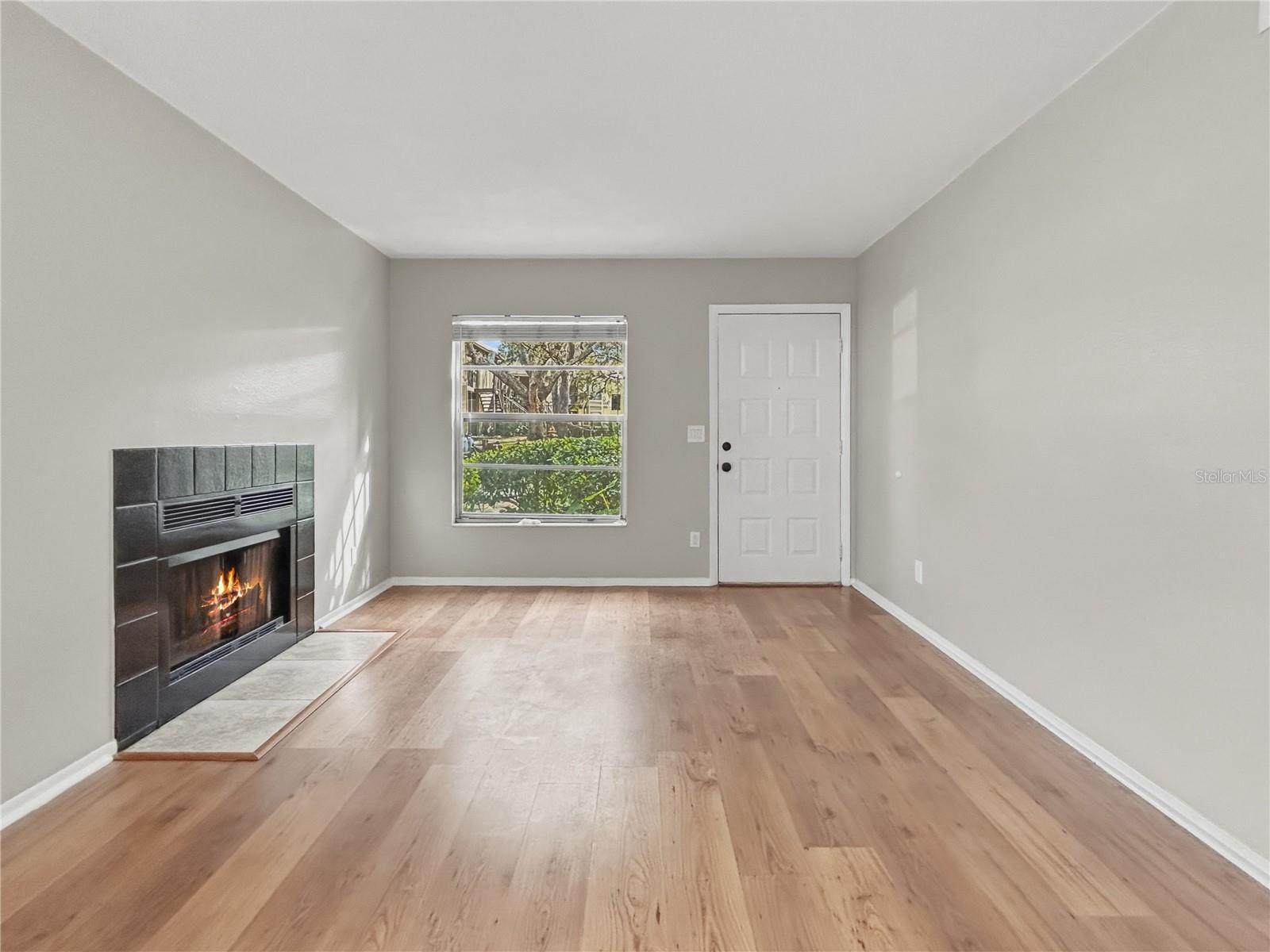 1FK | THE OAKS UNIT VIII A CONDOMINIUM - Residential