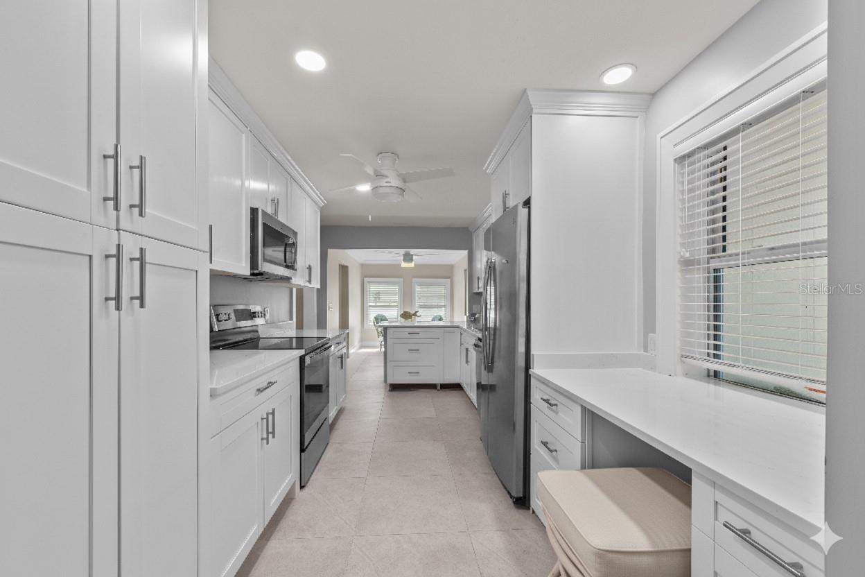 LAGUNA SHORES - Residential