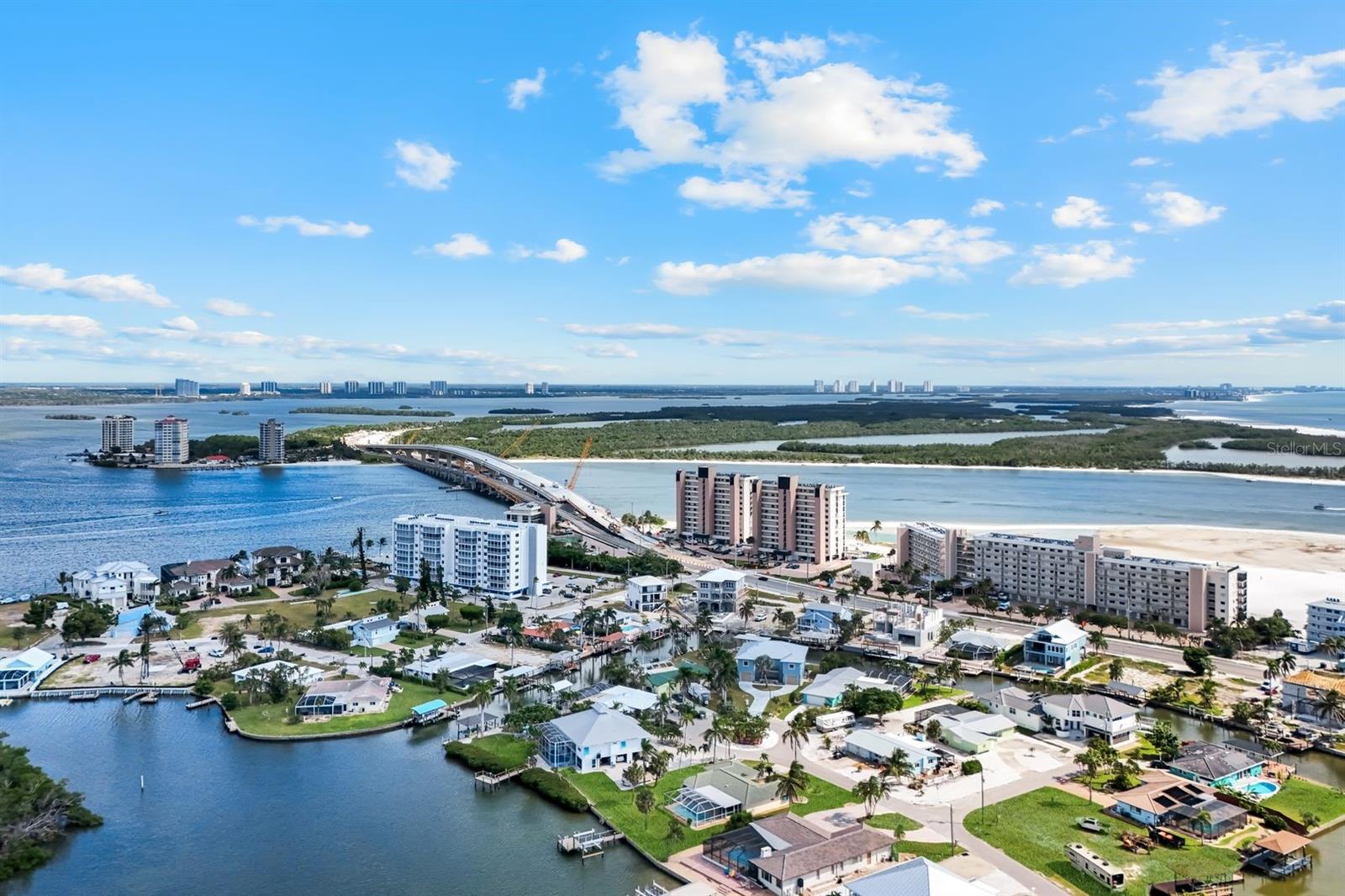 LAGUNA SHORES - Residential