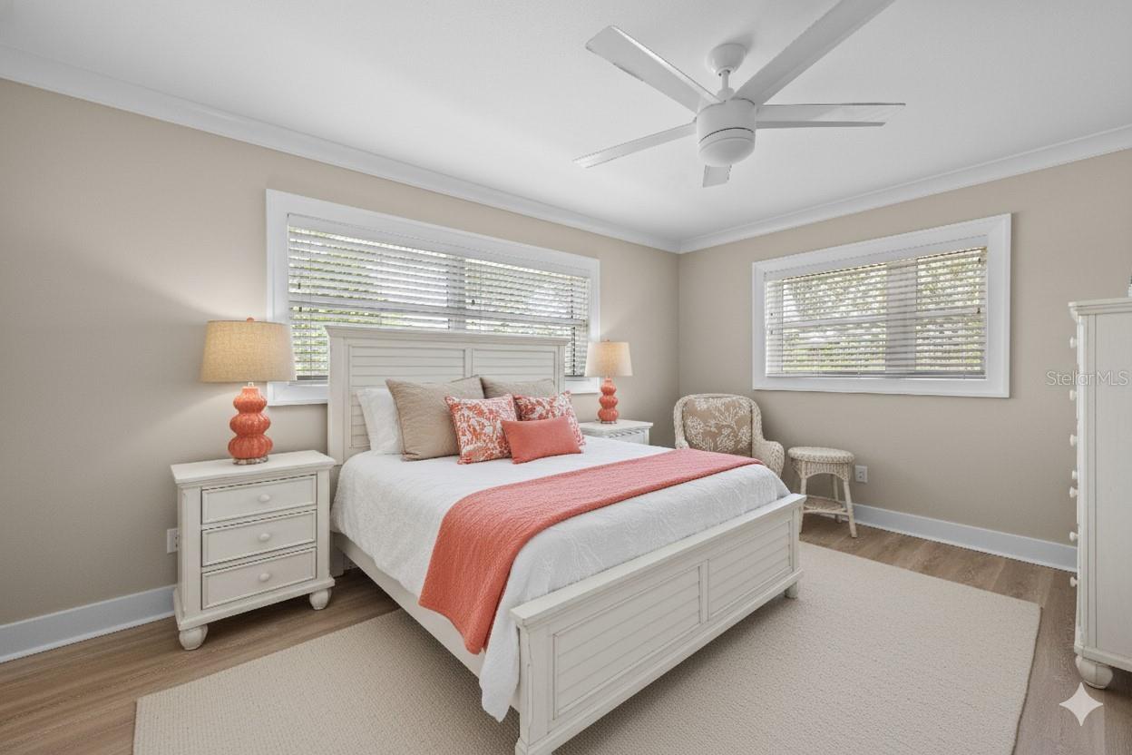 LAGUNA SHORES - Residential