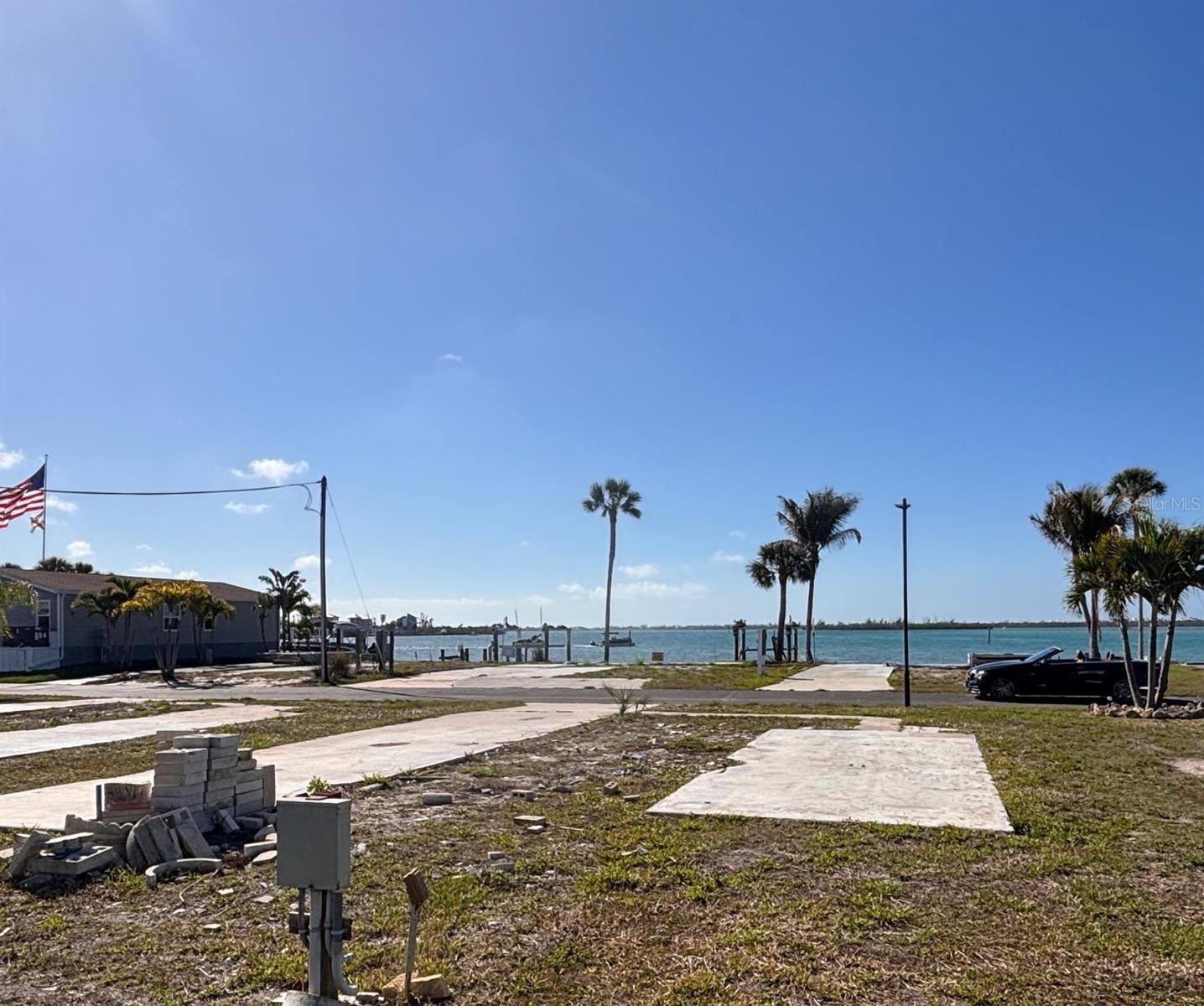 PARK POINTE MOB HME VLGE - Land