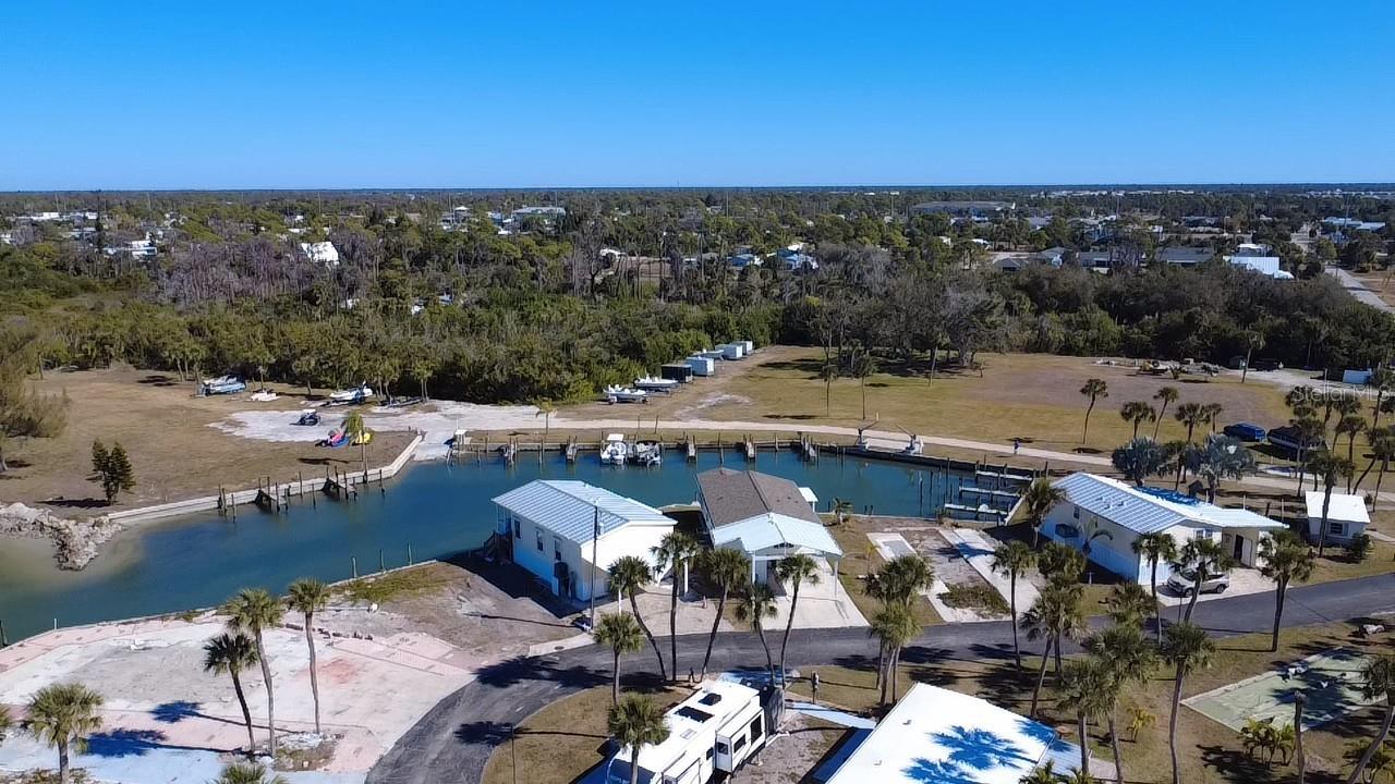 PARK POINTE MOB HME VLGE - Land