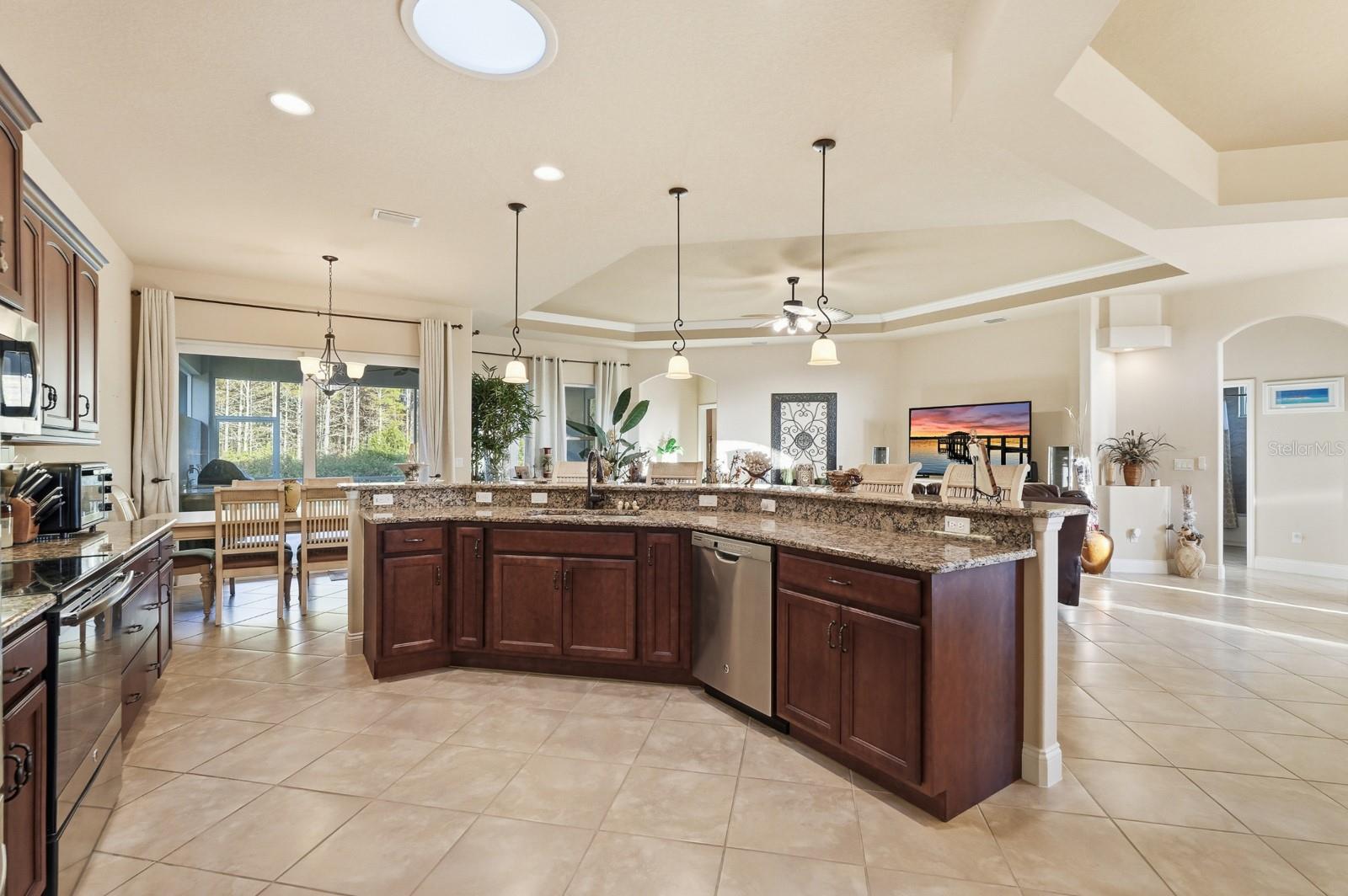 VERANO AT VENETIAN BAY - Residential