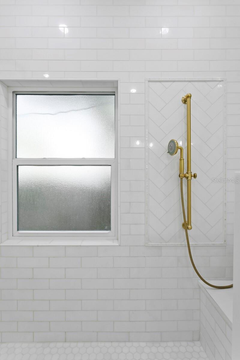 OLD KENTUCKY - Residential