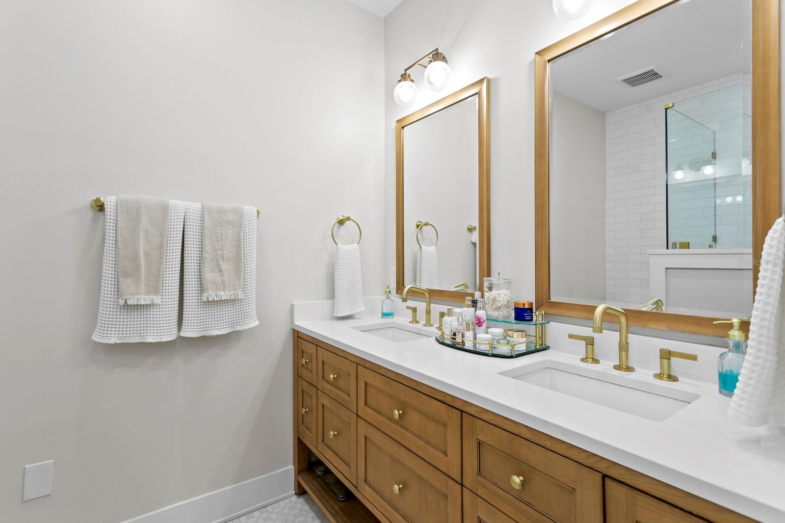 OLD KENTUCKY - Residential