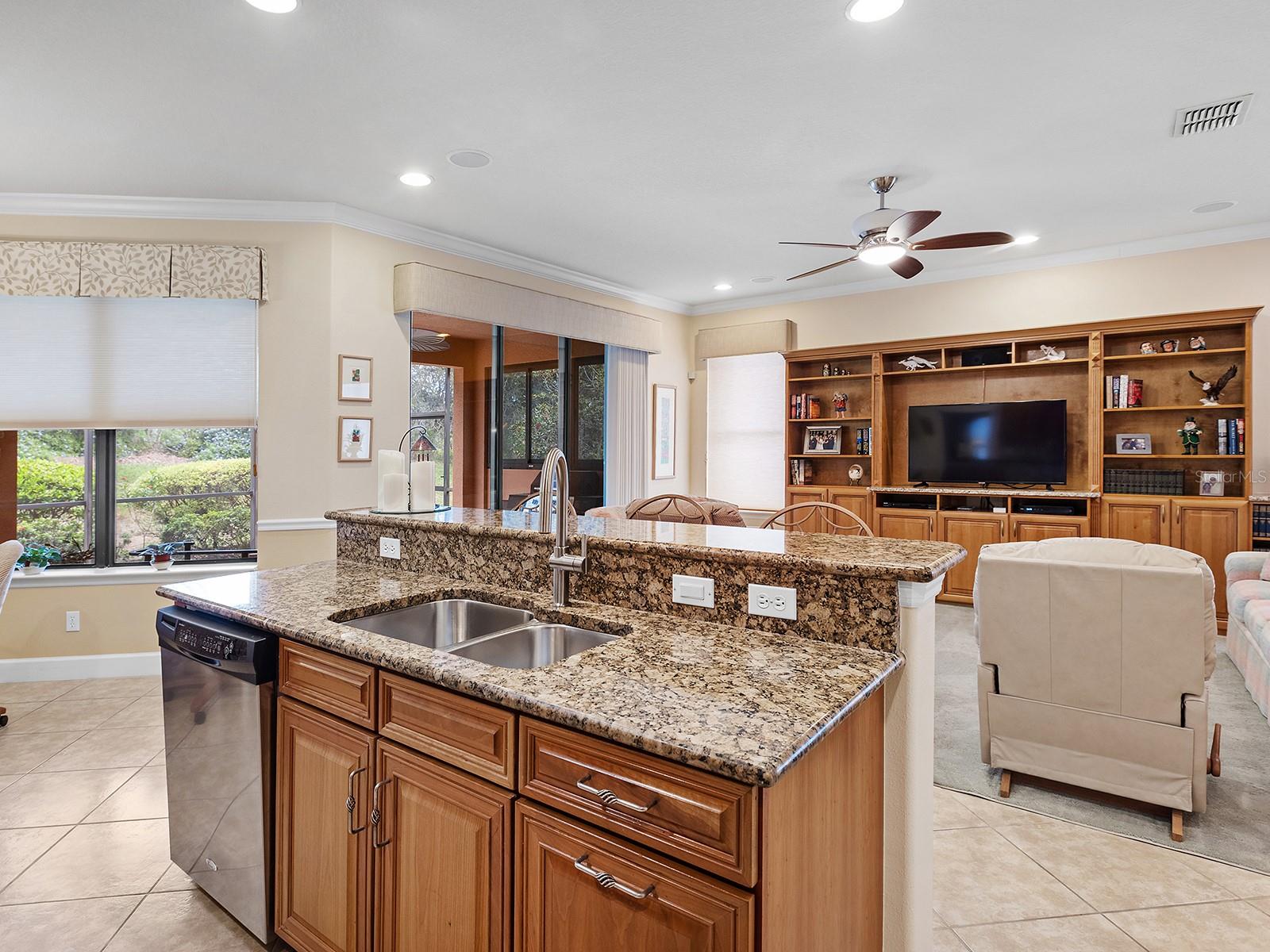 VENETIAN FALLS PH 2 - Residential