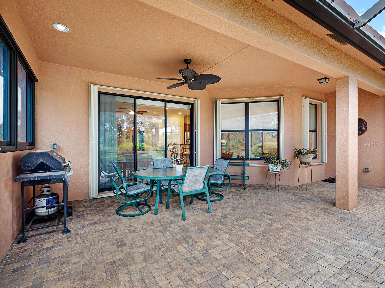 VENETIAN FALLS PH 2 - Residential