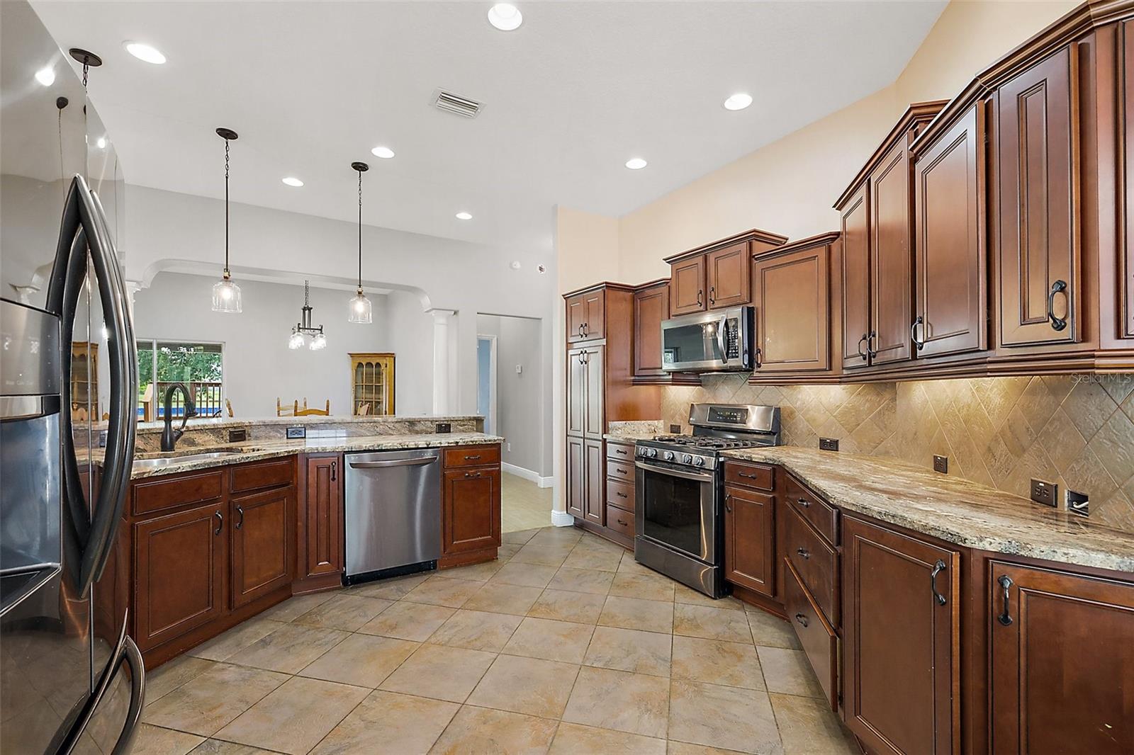 4606 COUNTY ROAD 128