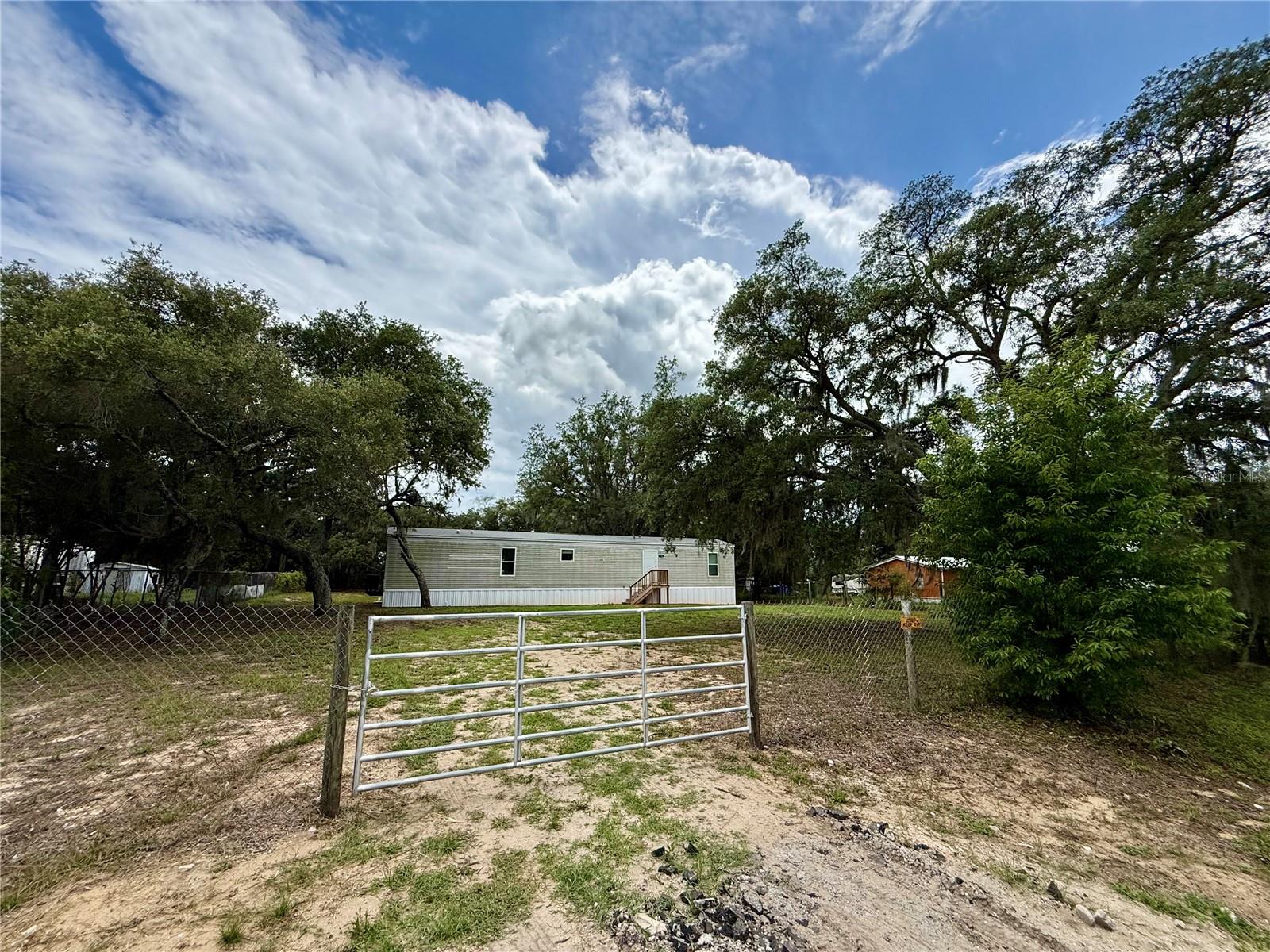 LAKE PIERCE RANCHETTES FIRST ADD - Residential