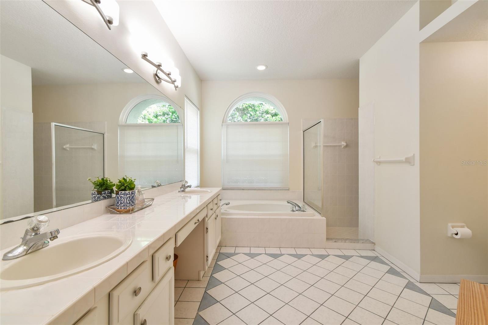 WARWICK HILLS - Residential