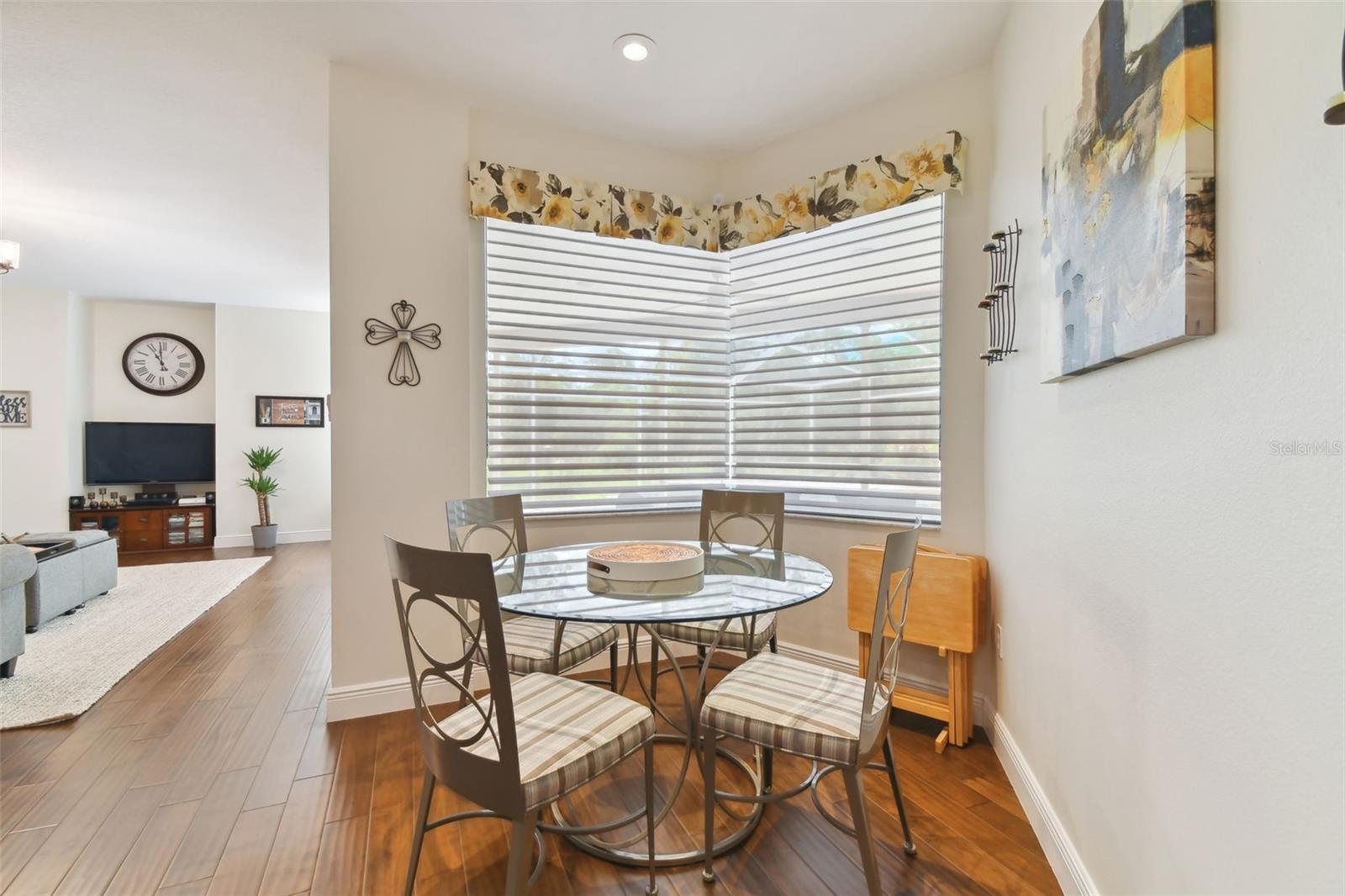 WARWICK HILLS - Residential