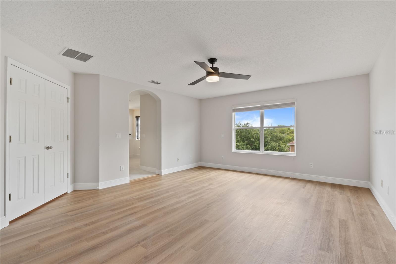 FORESTBROOKE PH 03 - Residential Lease