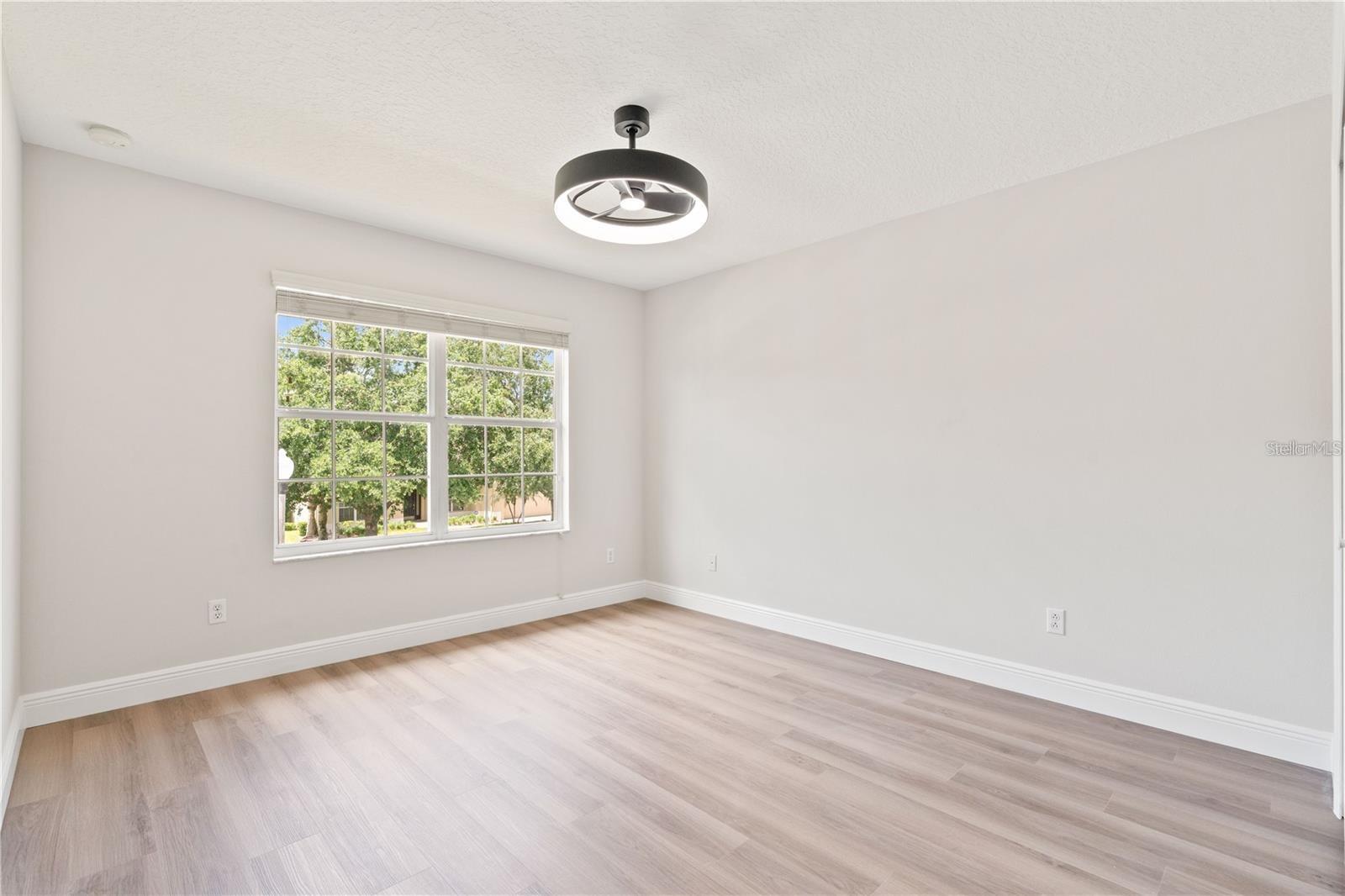 FORESTBROOKE PH 03 - Residential Lease