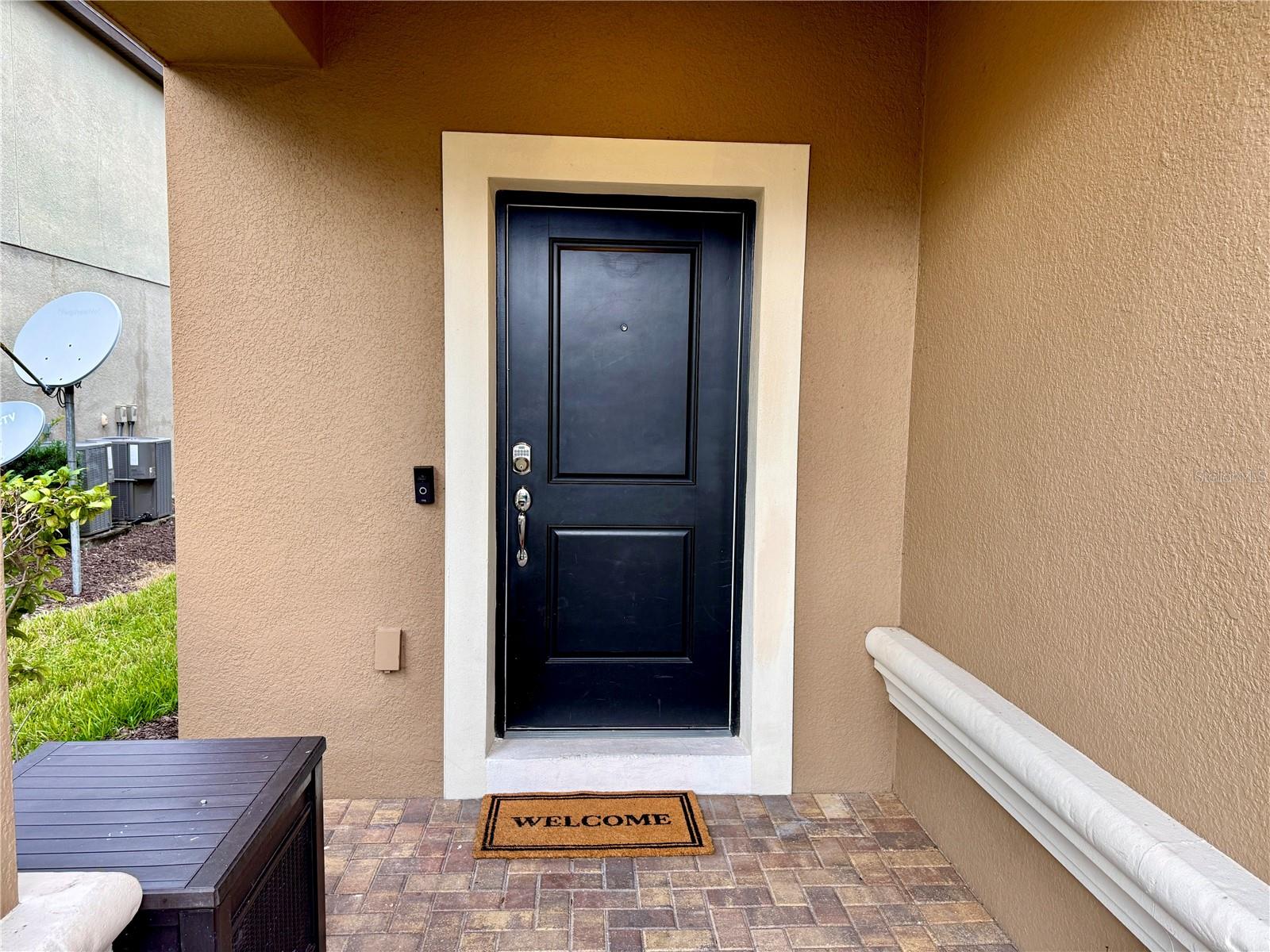 5565 MISTY OAK CIRCLE