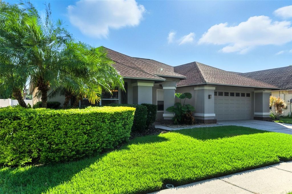 Photo of 9540 Pebble Glen Avenue, Tampa, FL 33647 (MLS # TB8420211)