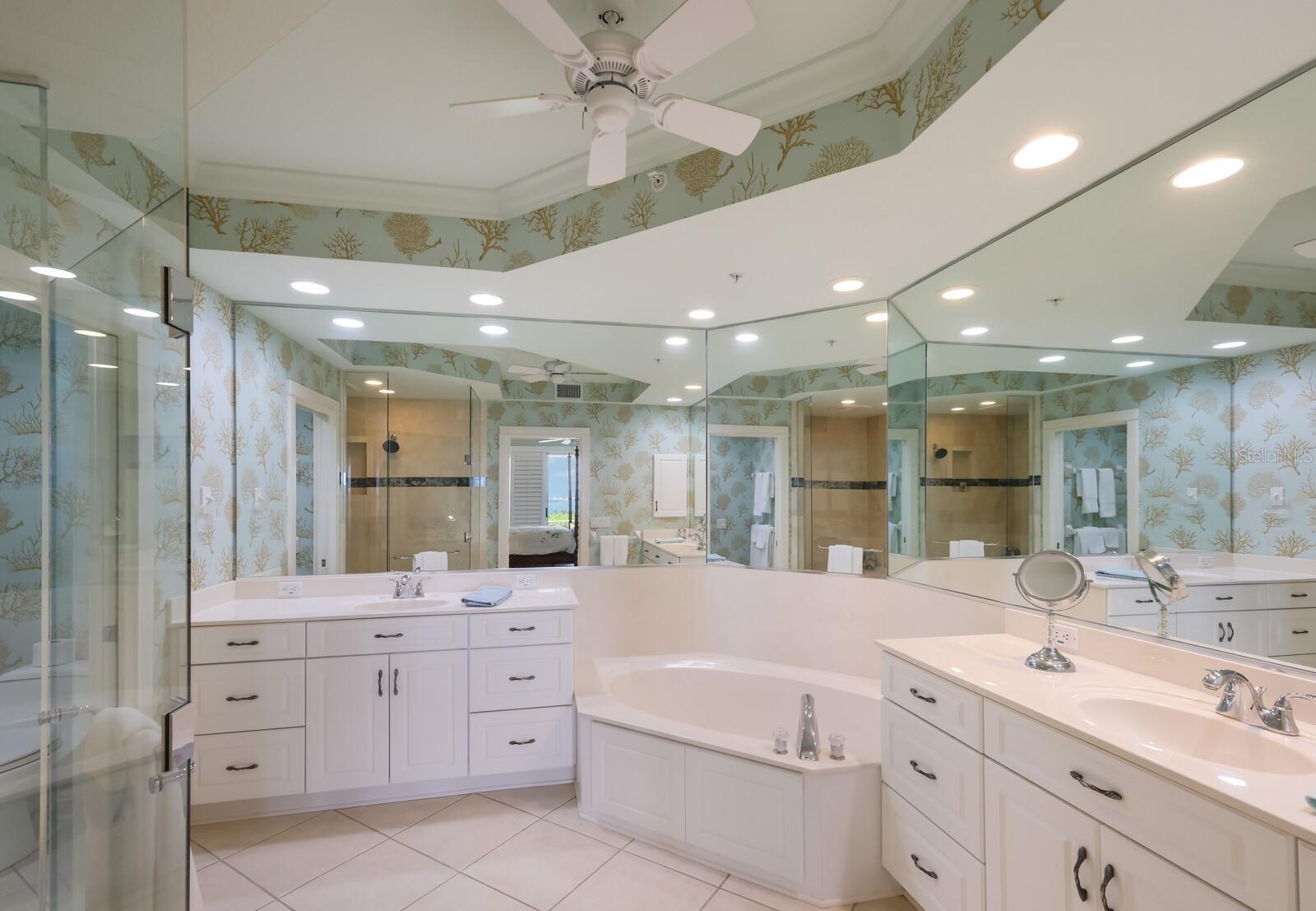 BOCA BAY HARBORSHORE - Residential