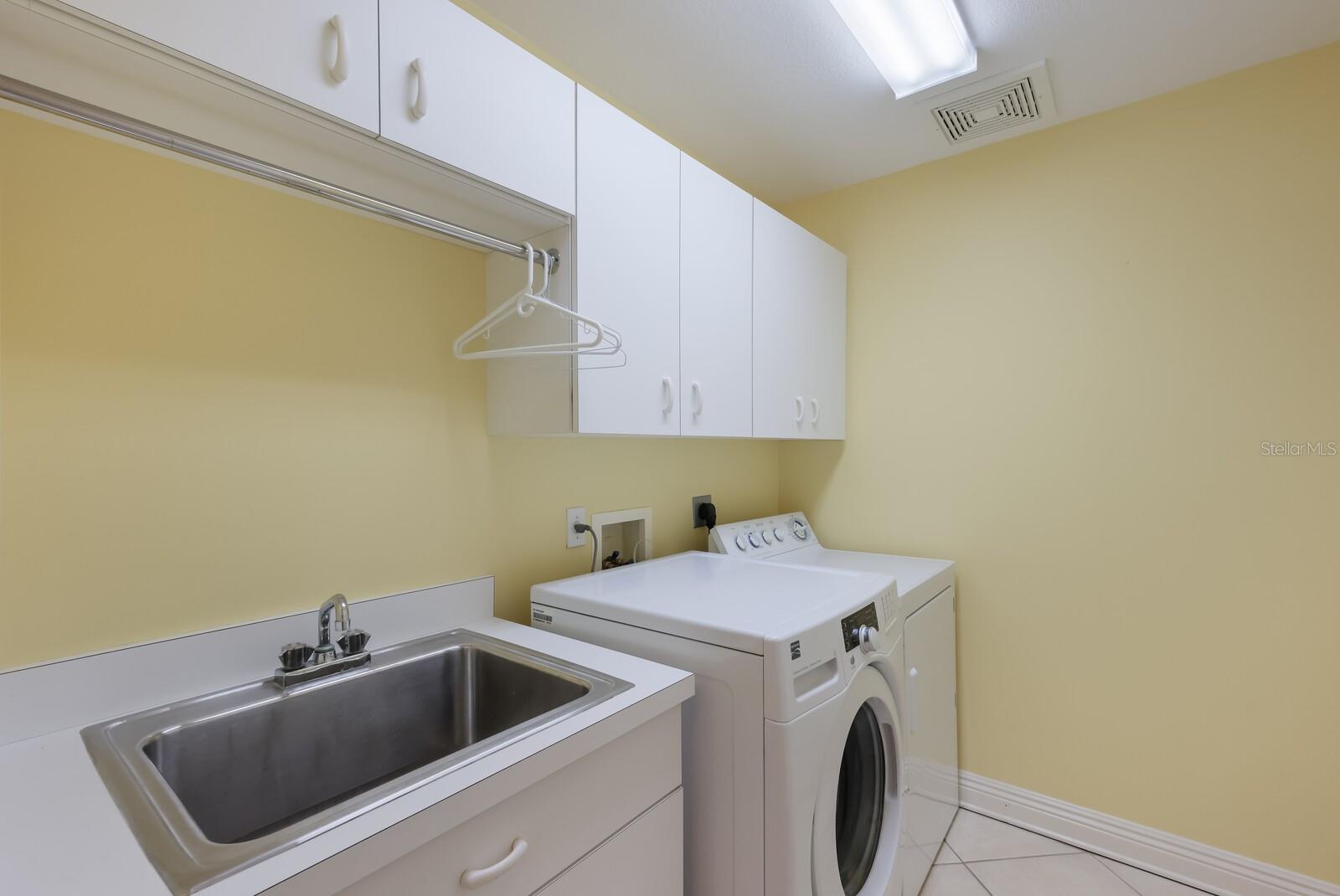 BOCA BAY HARBORSHORE - Residential