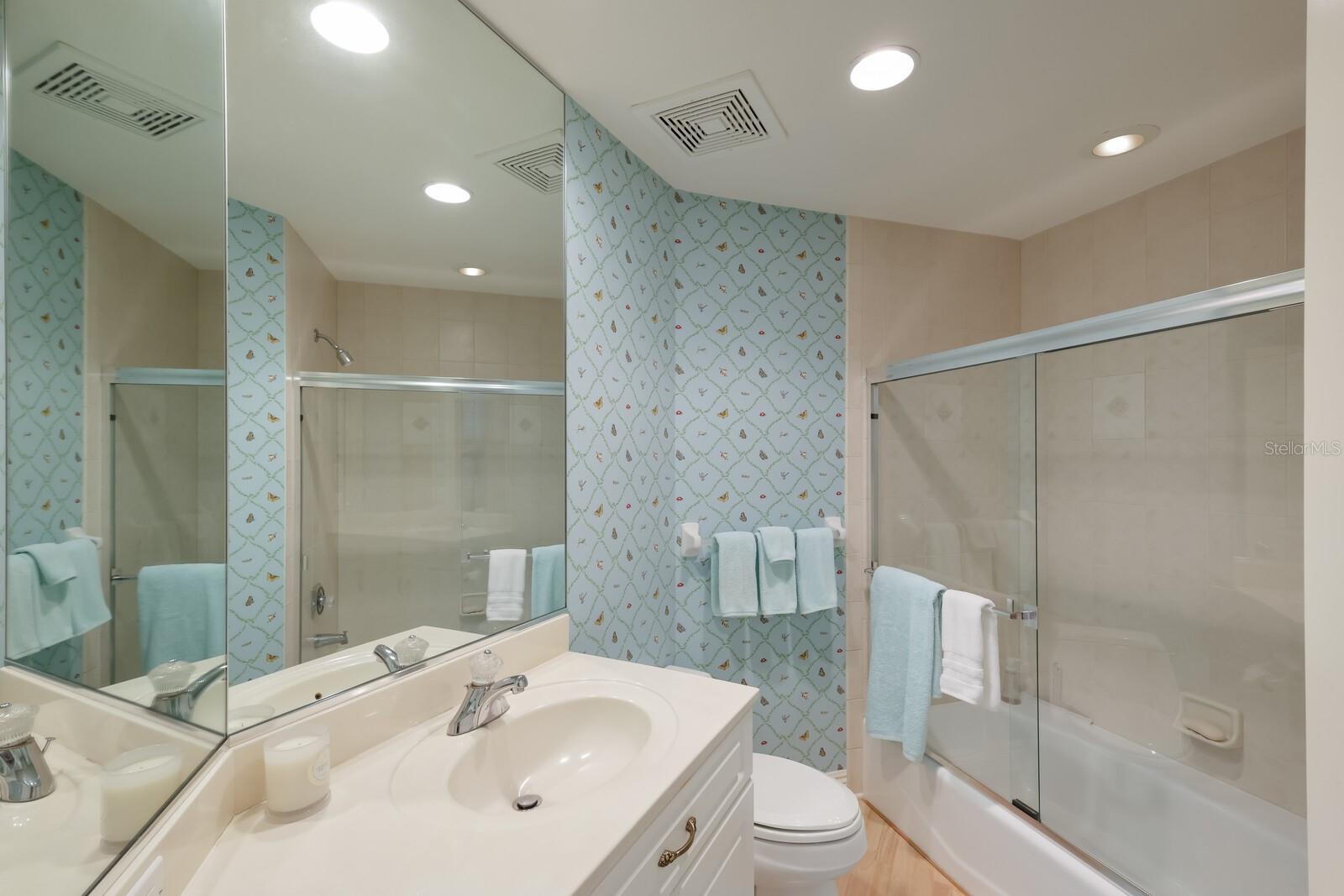 BOCA BAY HARBORSHORE - Residential