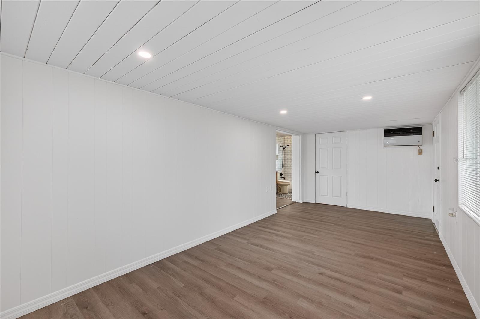 ZEHRCREST HEIGHTS BLK C, LOT 3 - Residential