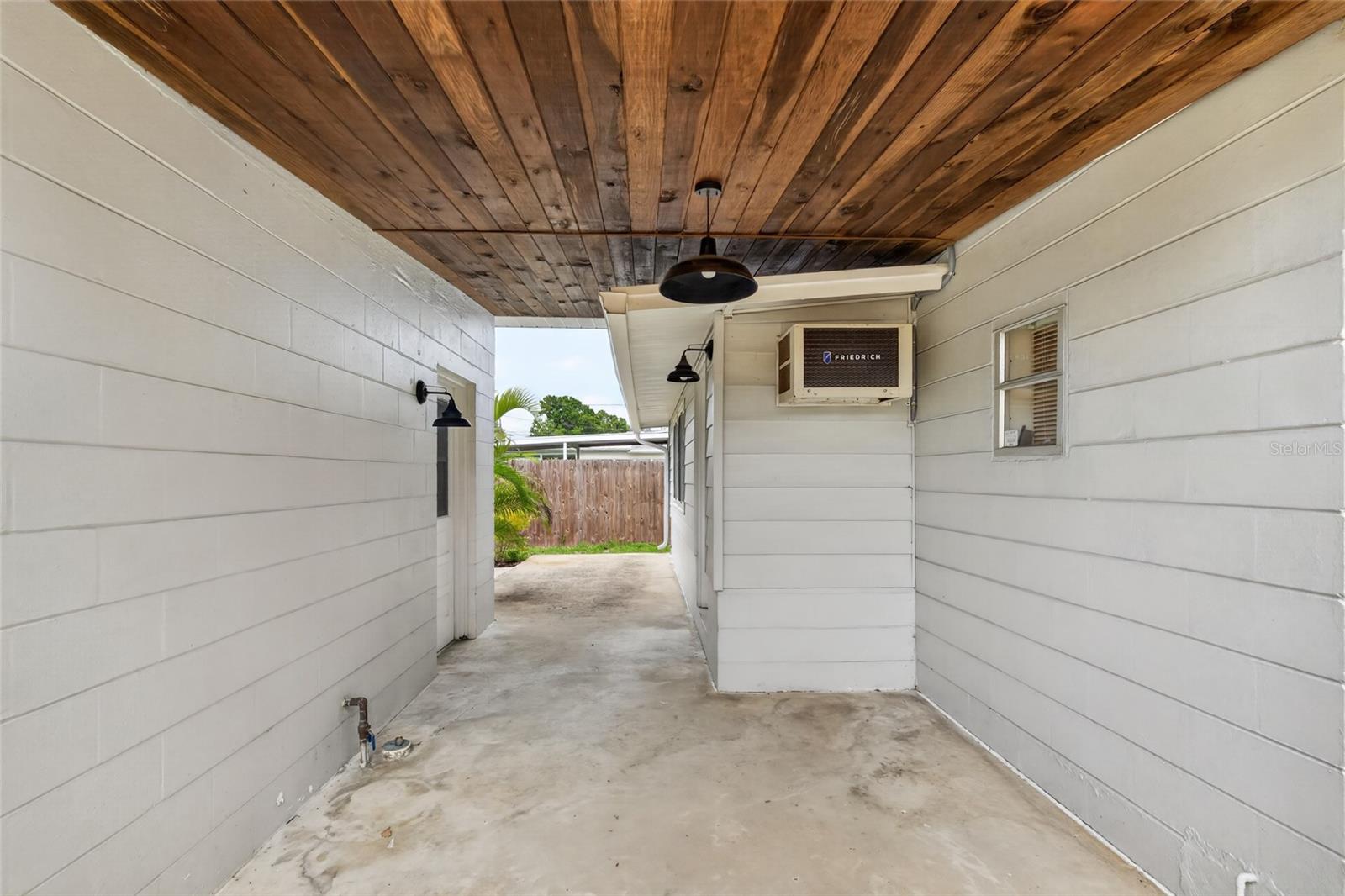 ZEHRCREST HEIGHTS BLK C, LOT 3 - Residential