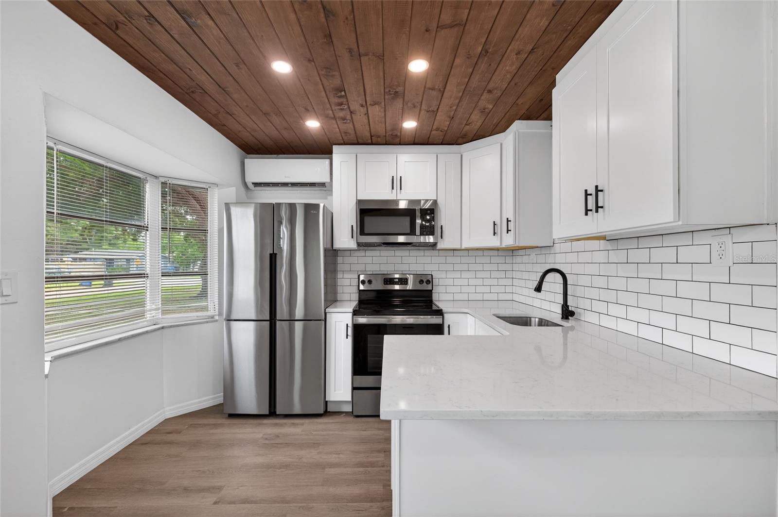 ZEHRCREST HEIGHTS BLK C, LOT 3 - Residential