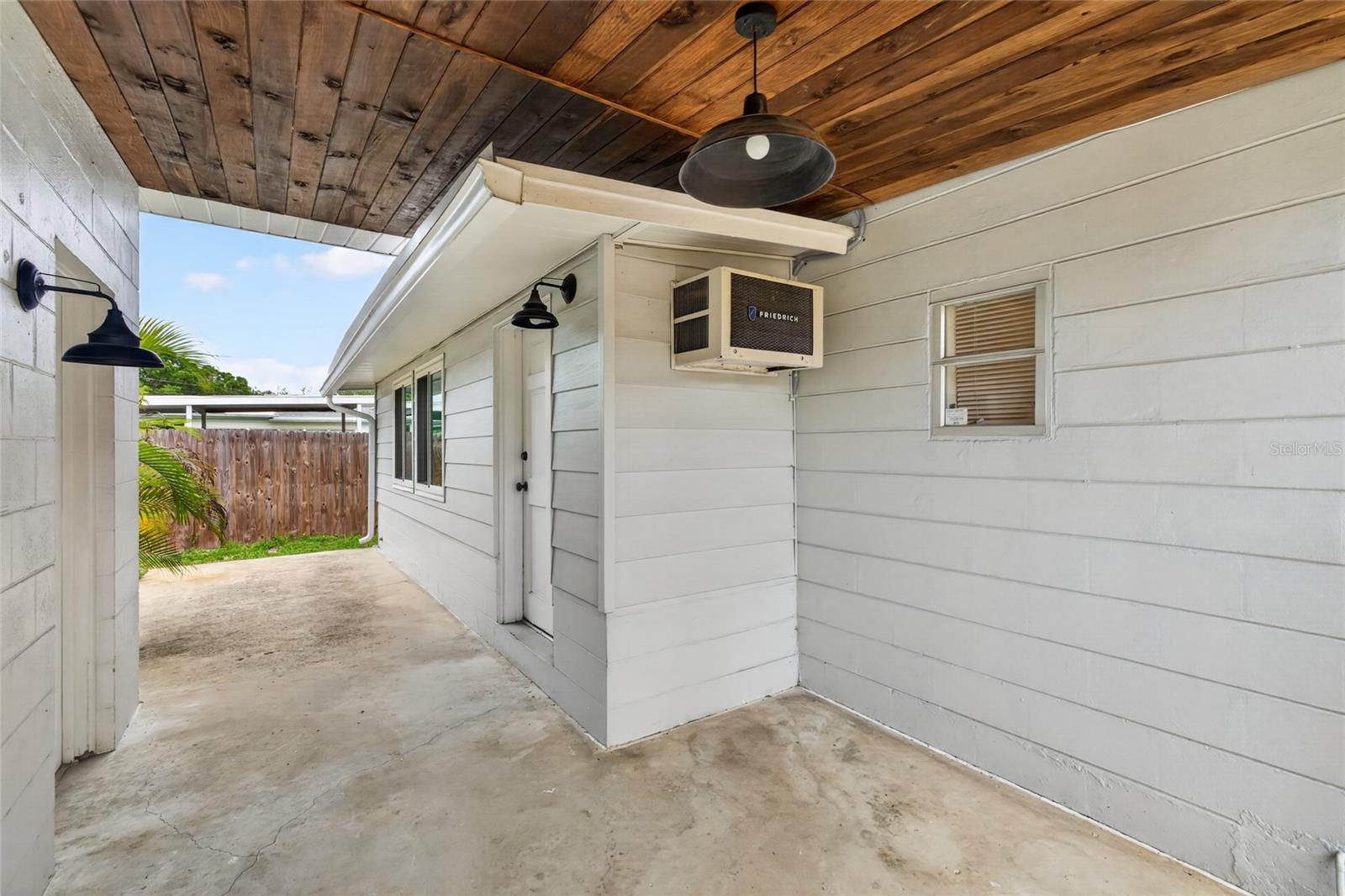 ZEHRCREST HEIGHTS BLK C, LOT 3 - Residential