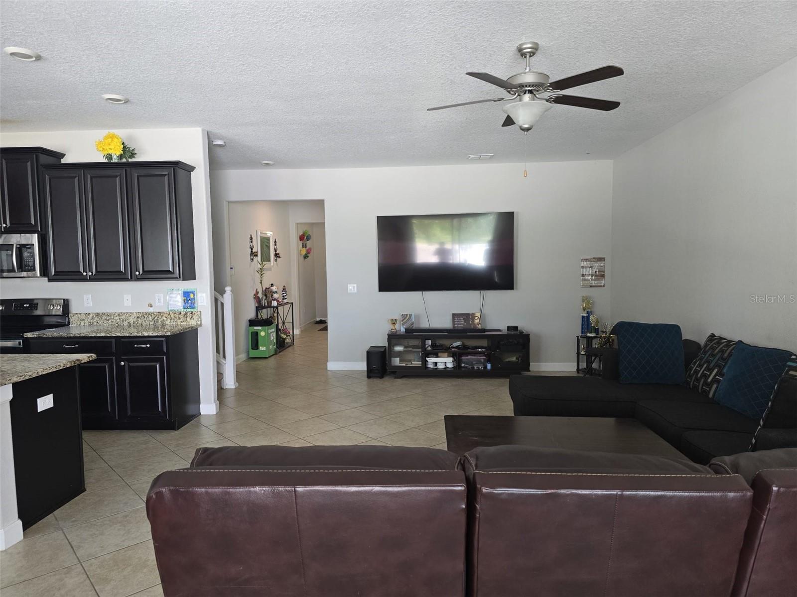 CONCORD STN PH 5 UNS A1 & A2 - Residential Lease