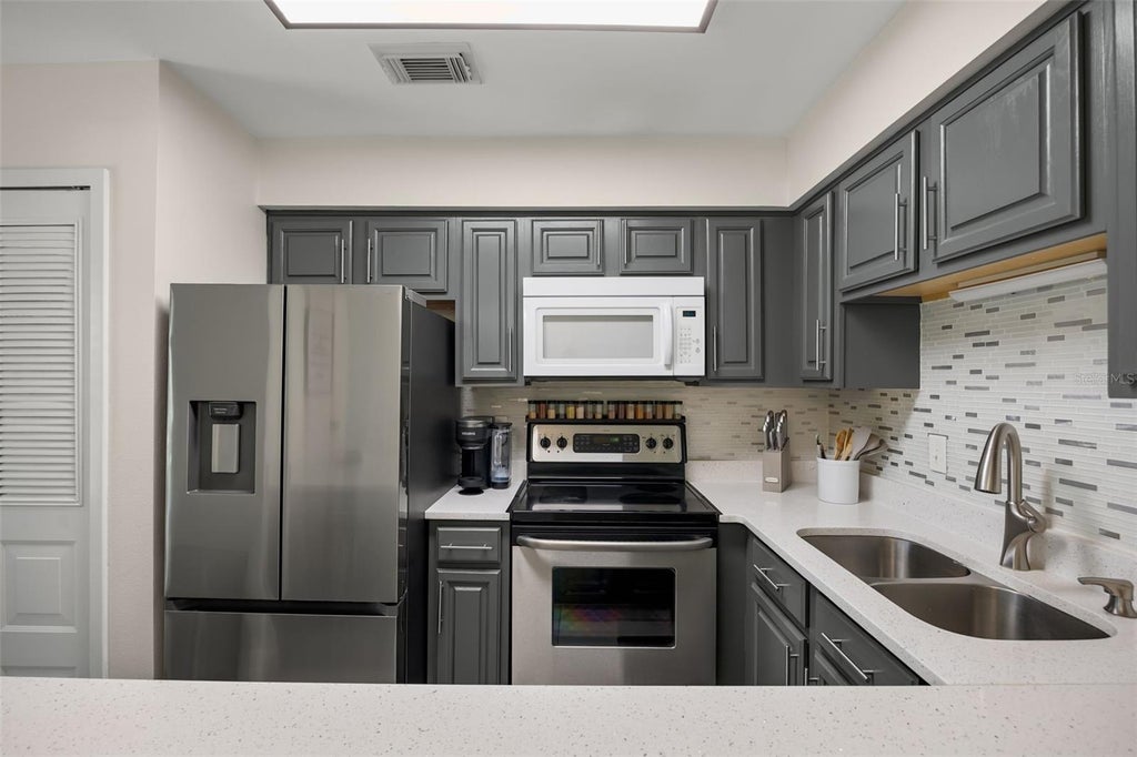 Photo of 1352 Casa Park Circle, Winter Springs, FL 32708 (MLS # O6449586)