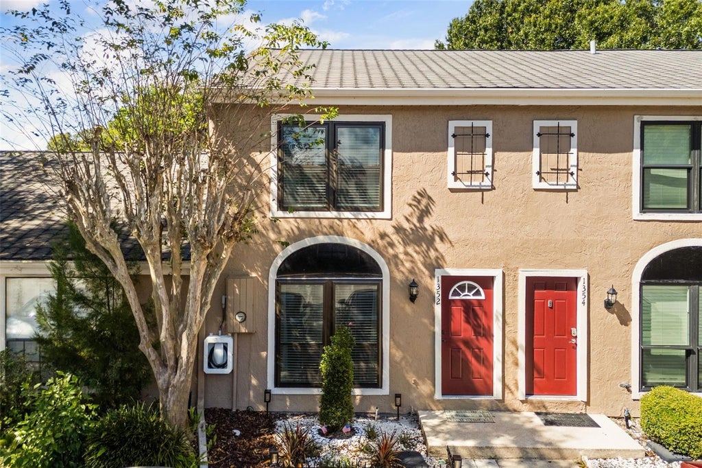 Photo of 1352 Casa Park Circle, Winter Springs, FL 32708 (MLS # O6449586)
