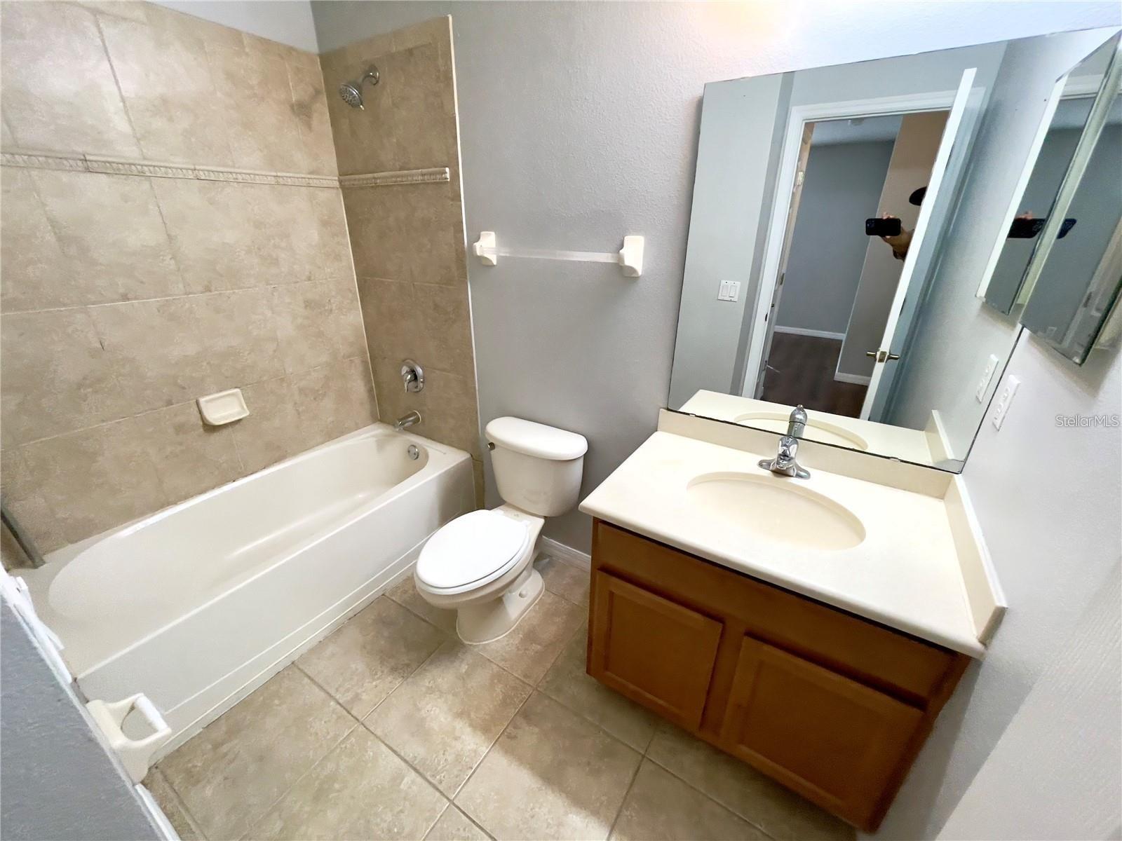 WALDEN CHASE - Residential Lease