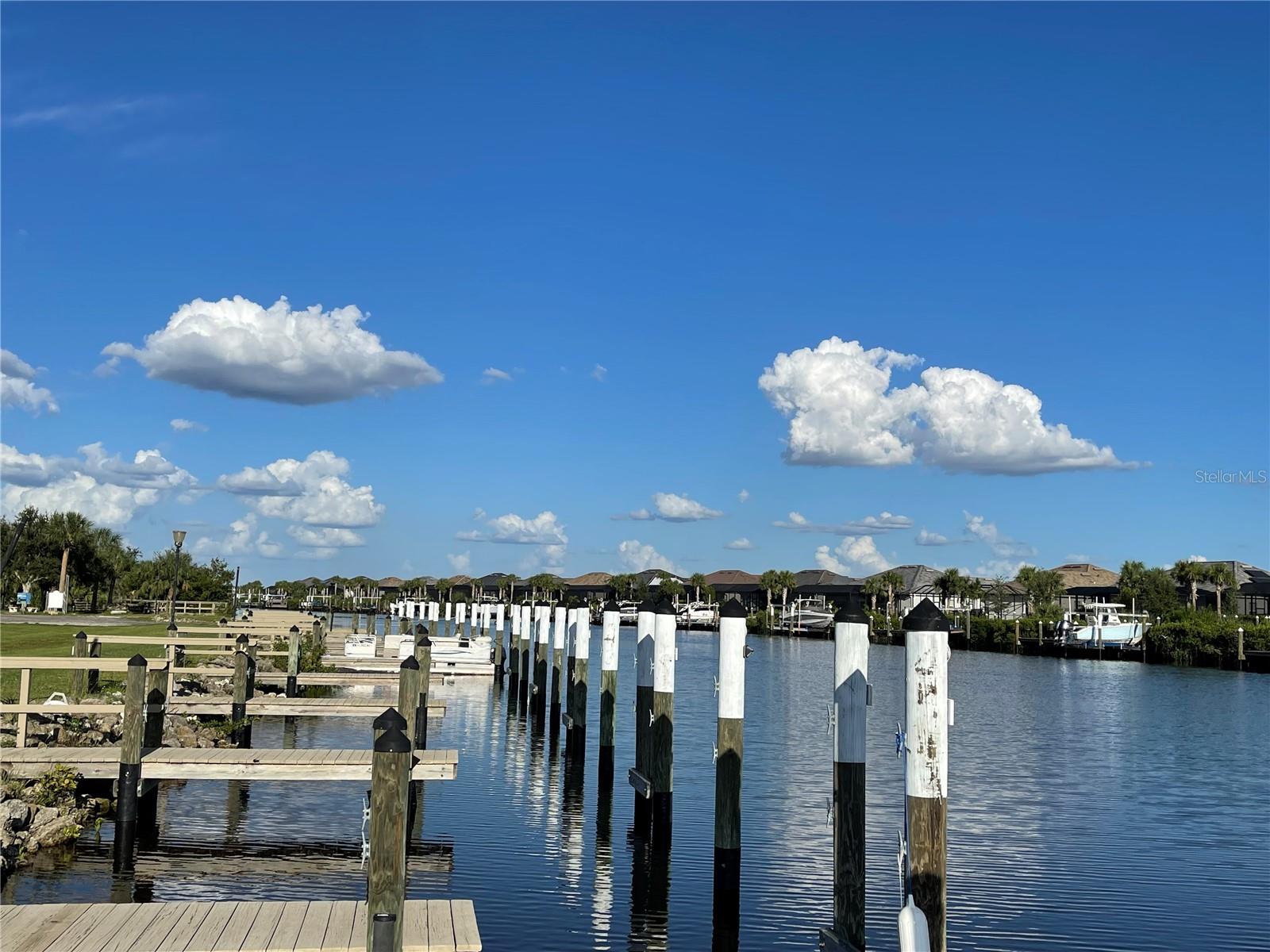VILLAGE HOLIDAY LAKE - Residential