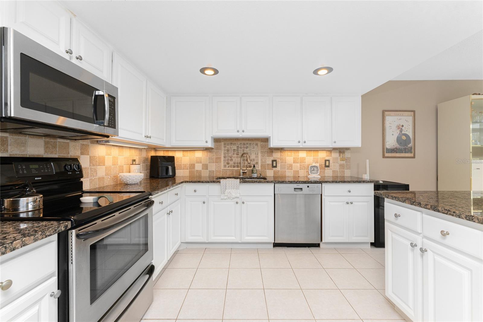 MARINA NORTH SHORE CONDO - Residential