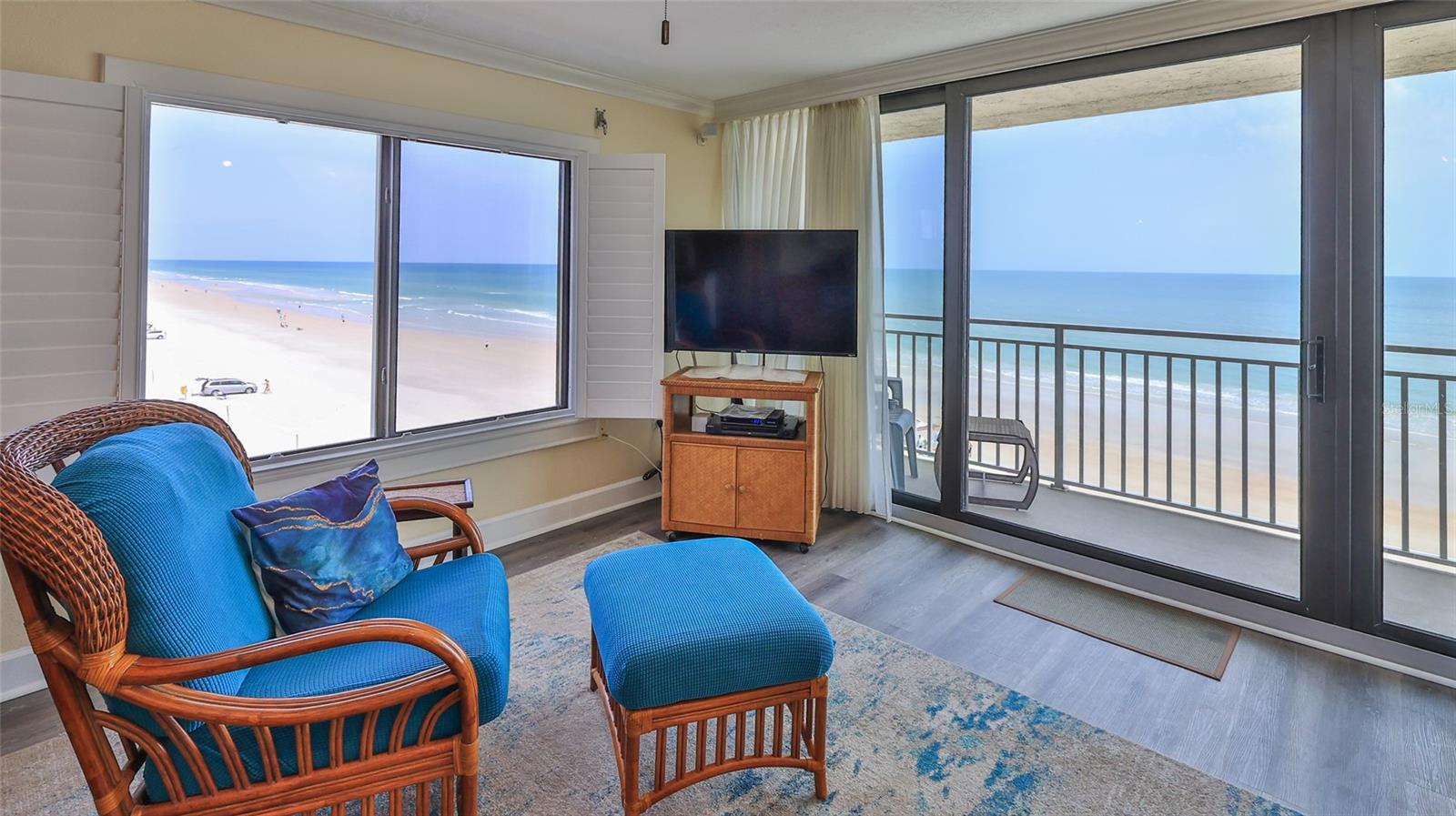 PELICAN - Residential