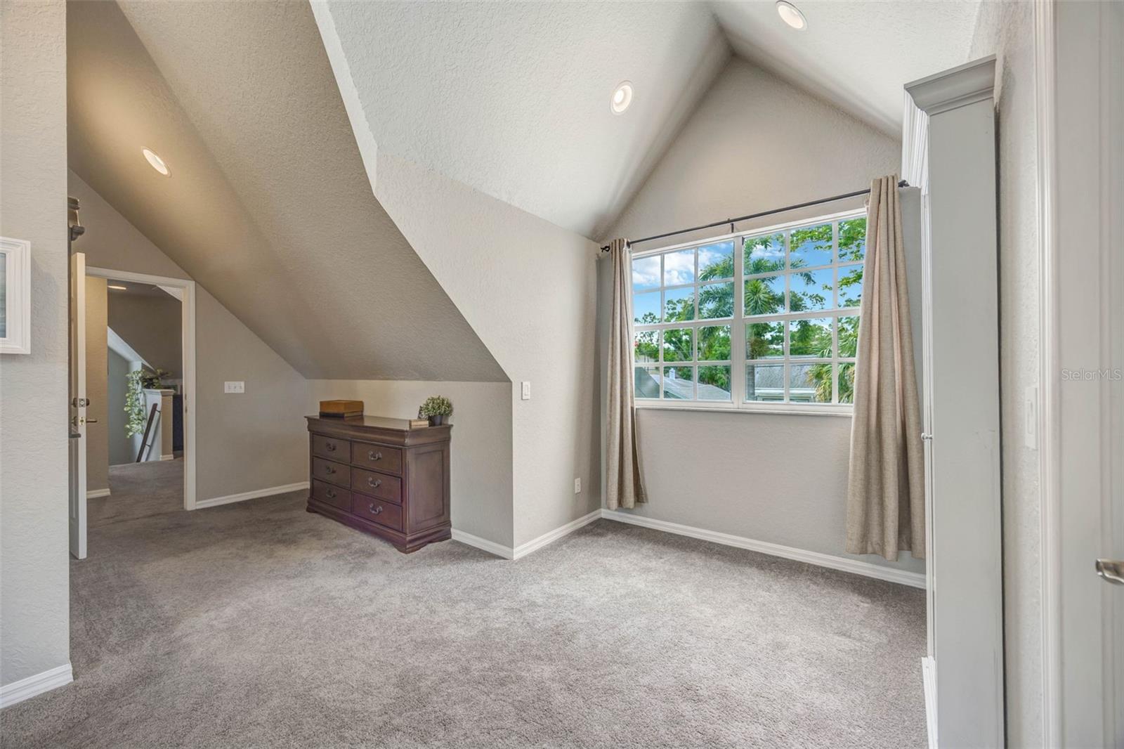 ALLENDALE TERRACE BLKS A-B-1-2-3-4-5-6 - Residential