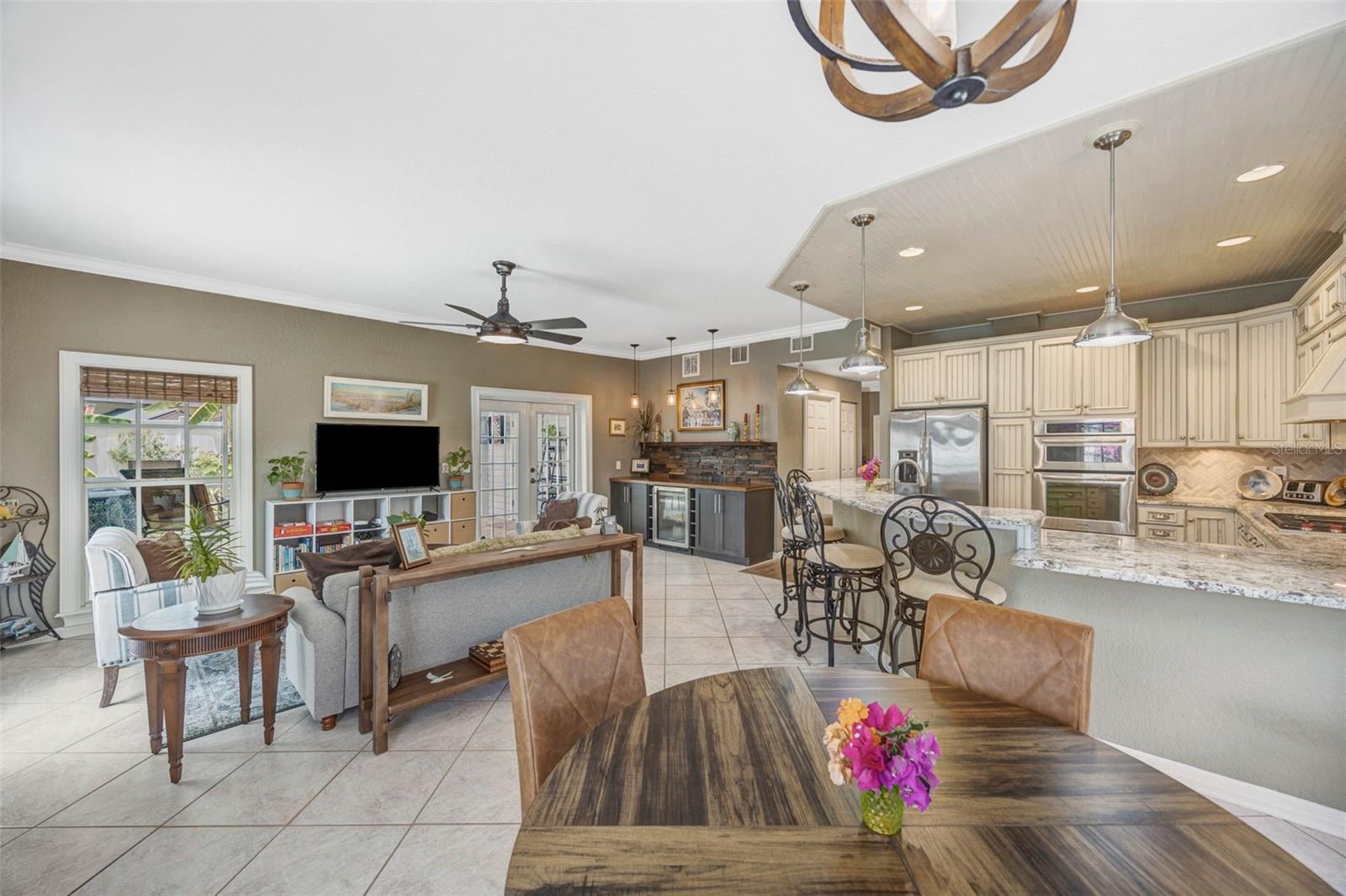 ALLENDALE TERRACE BLKS A-B-1-2-3-4-5-6 - Residential