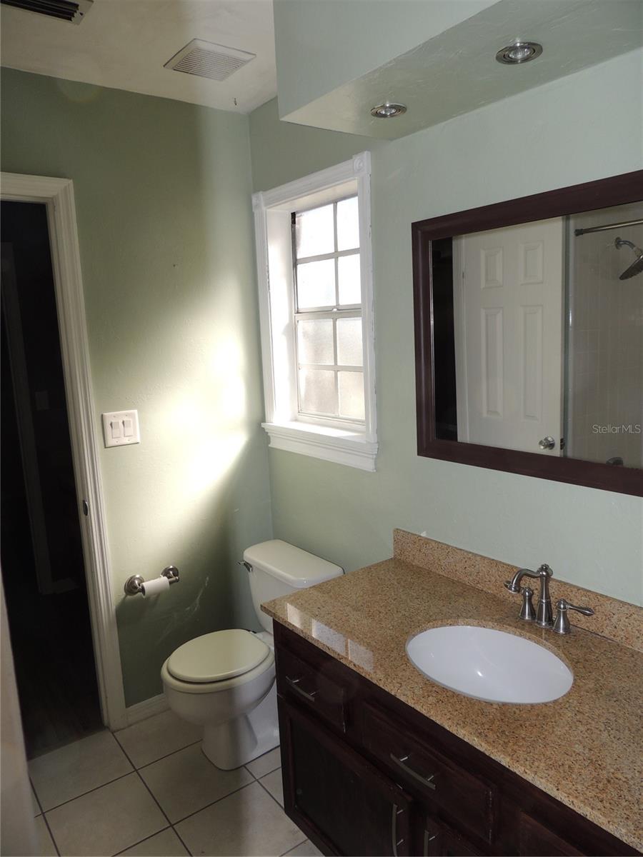 CARRIAGE HOUSE LANE - Residential